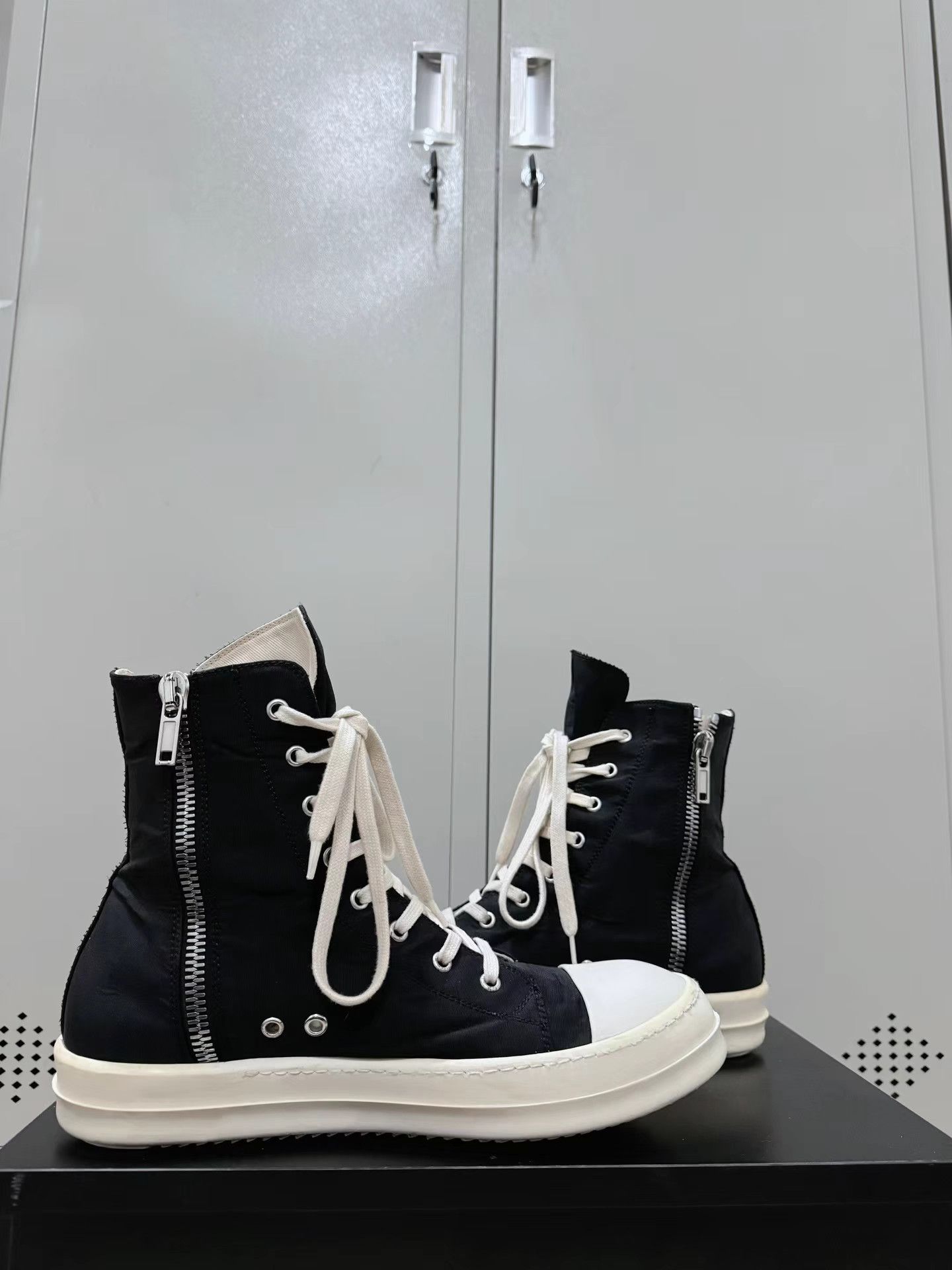 Rick Owens Drkshdw Rick Owens Drkshdw Converse high-top sneakers Size US 10.5 / EU 43-44 - 6 Thumbnail