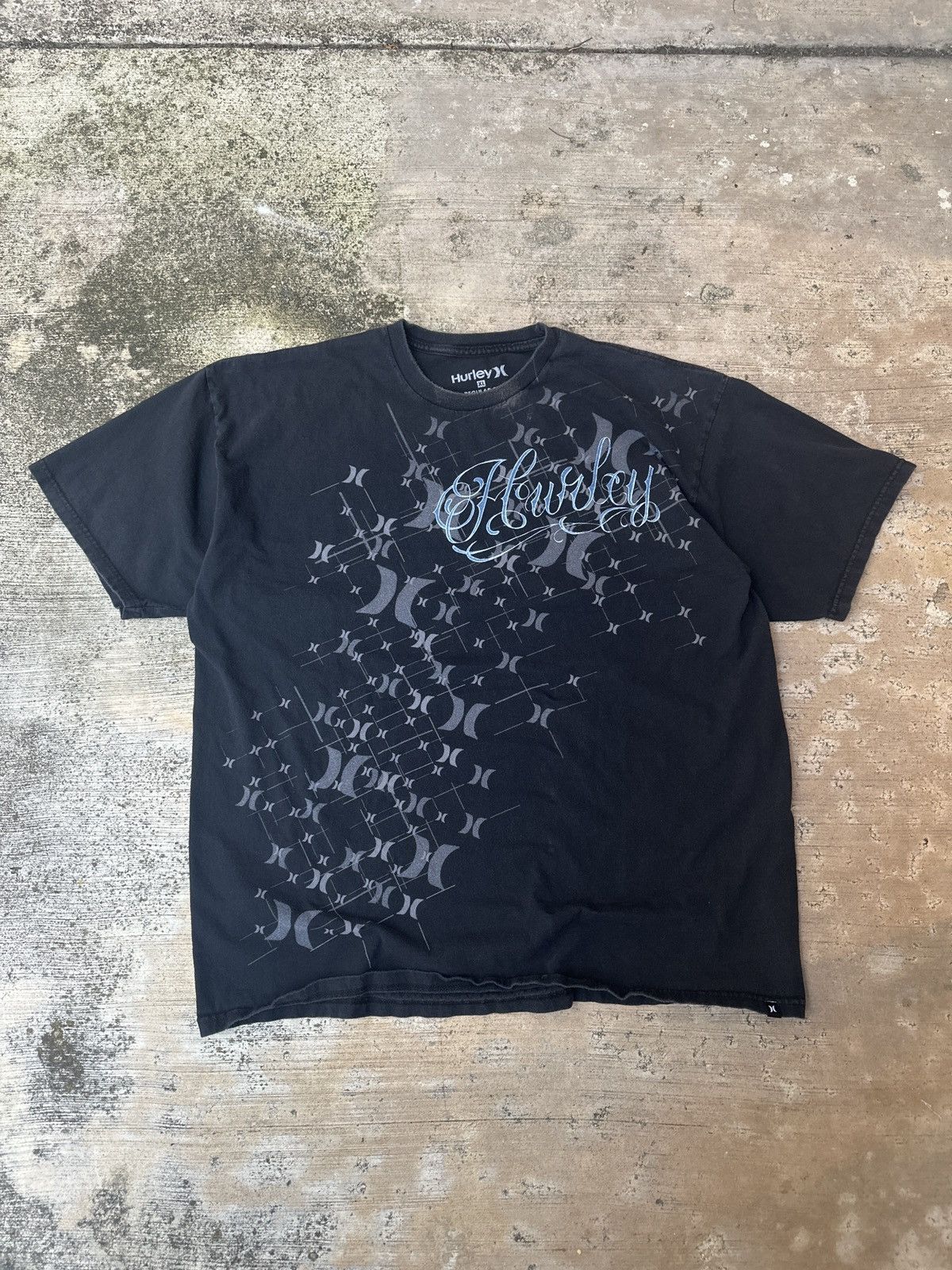 Hurley × Vintage Y2k 2000s Cyber Hurley Tribal Affliction Surfwear Black tee Size US XL / EU 56 / 4 - 1 Thumbnail