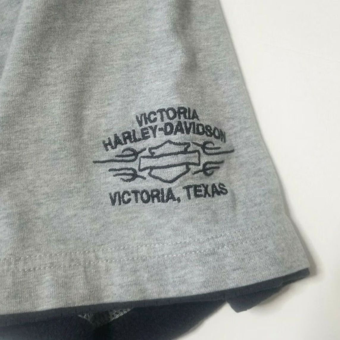 Harley Davidson Harley-Davidson Mens XL T-Shirt Embroidered Tee Gray Short Sleeve Victoria Texas Shirt Mens XL Gray Embroidered Harley-Davidson T-Shirt Size US XL / EU 56 / 4 - 4 Thumbnail