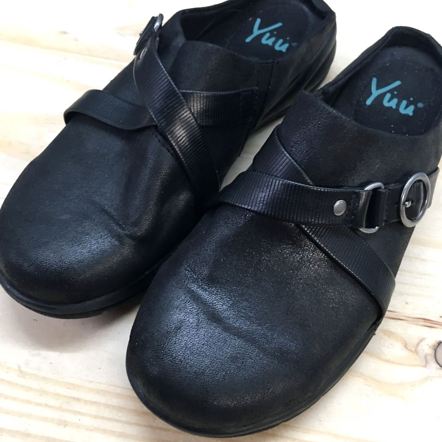 CLOSED Yuu Shoes Womens 8 Edaline Clogs Black Faux Leather Closed Toe Casual Low Top M Width Size M / US 6-8 / IT 42-44 - 4 Thumbnail