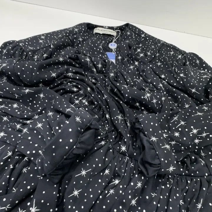 Balenciaga Balenciaga Balenciaga Casual Chic Long Sleeve Dress -2507 Size US 36 / EU 52 - 9 Thumbnail