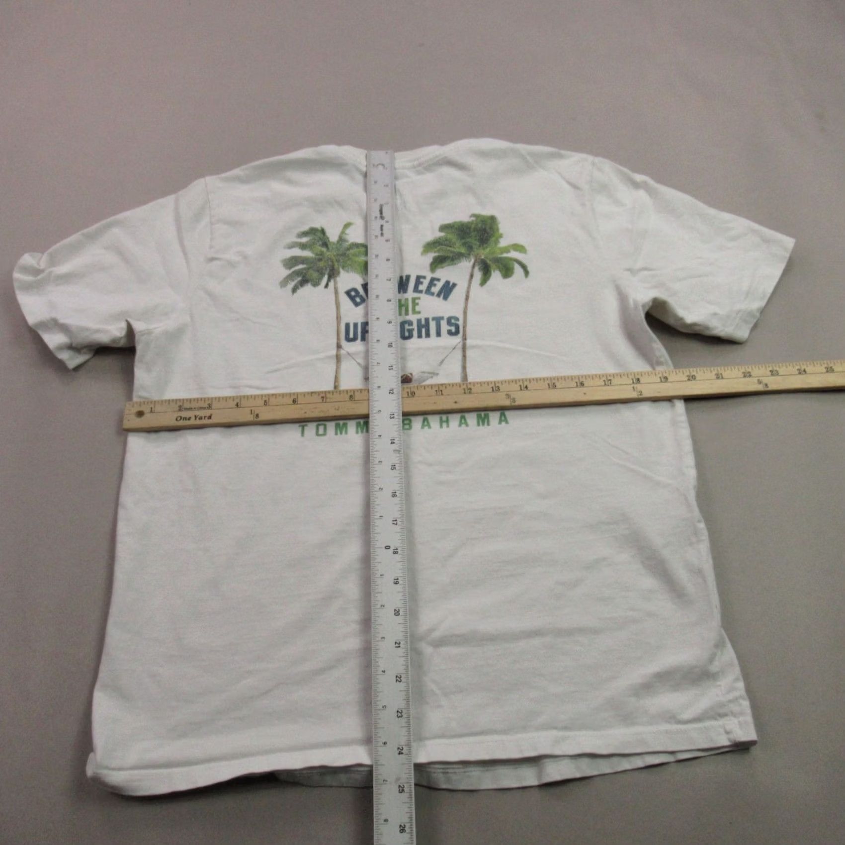 Tommy Bahama Tommy Bahama Shirt Small White Short Sleeve Crew Neck Lightweight Outdoors Mens Size US S / EU 44-46 / 1 - 7 Thumbnail