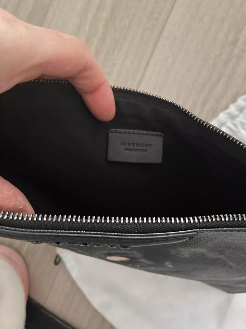 Givenchy Givenchy Clutch Bag Size ONE SIZE - 3 Thumbnail