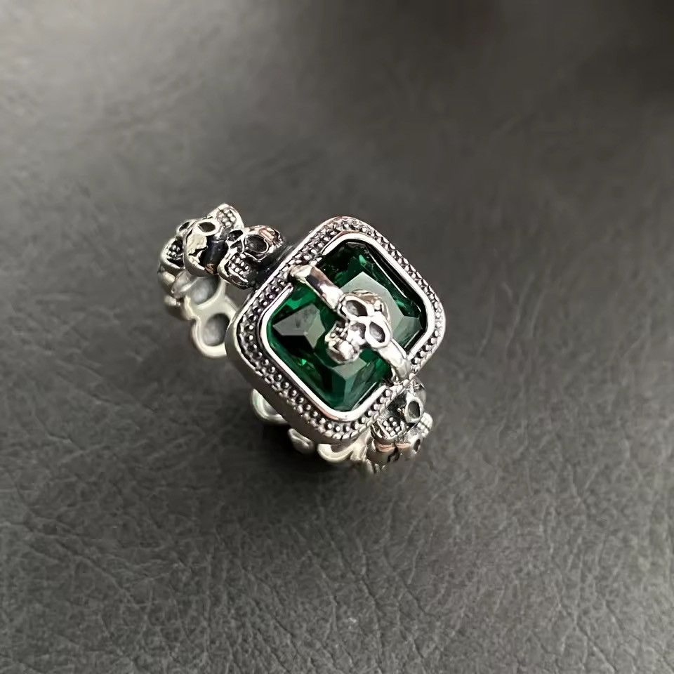 Jewelry Retro Vintage Style Skull Green Punk Ring Size ONE SIZE - 1 Thumbnail