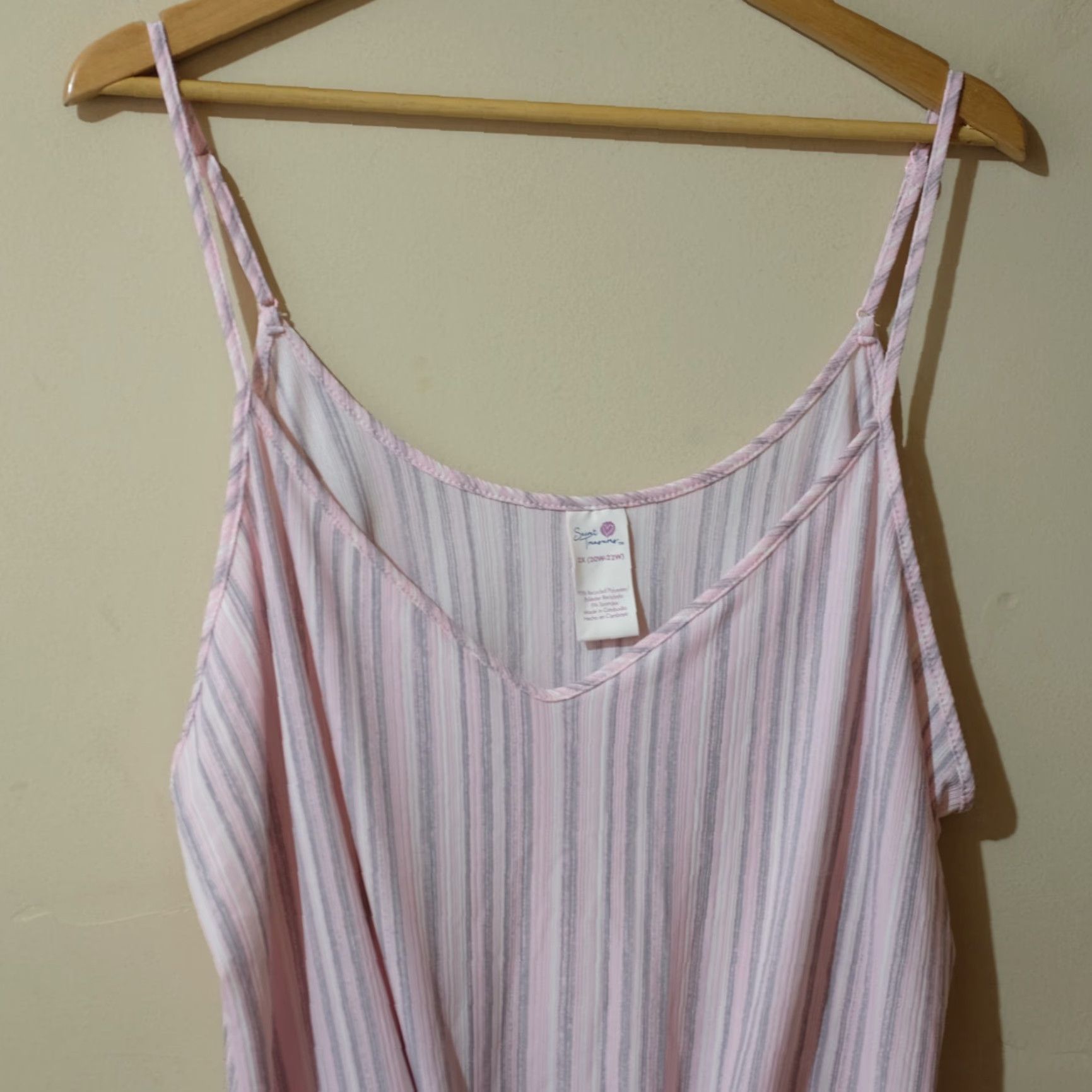 Vintage **Secret Treasures Pink Women's 2X Tank Shorts Lounge Pajama Set** User: **Secret Treasures Pink Women's 2X Tank & Shorts Lounge Set** Size 40" / US 18 - 3 Thumbnail