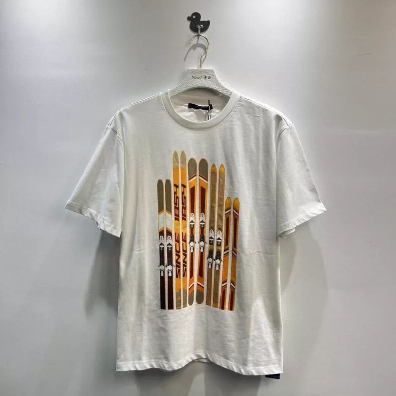 Louis Vuitton Louis Vuitton 25 New SKi Ski Print Logo Short Sleeve Size US L / EU 52-54 / 3 - 1 Thumbnail