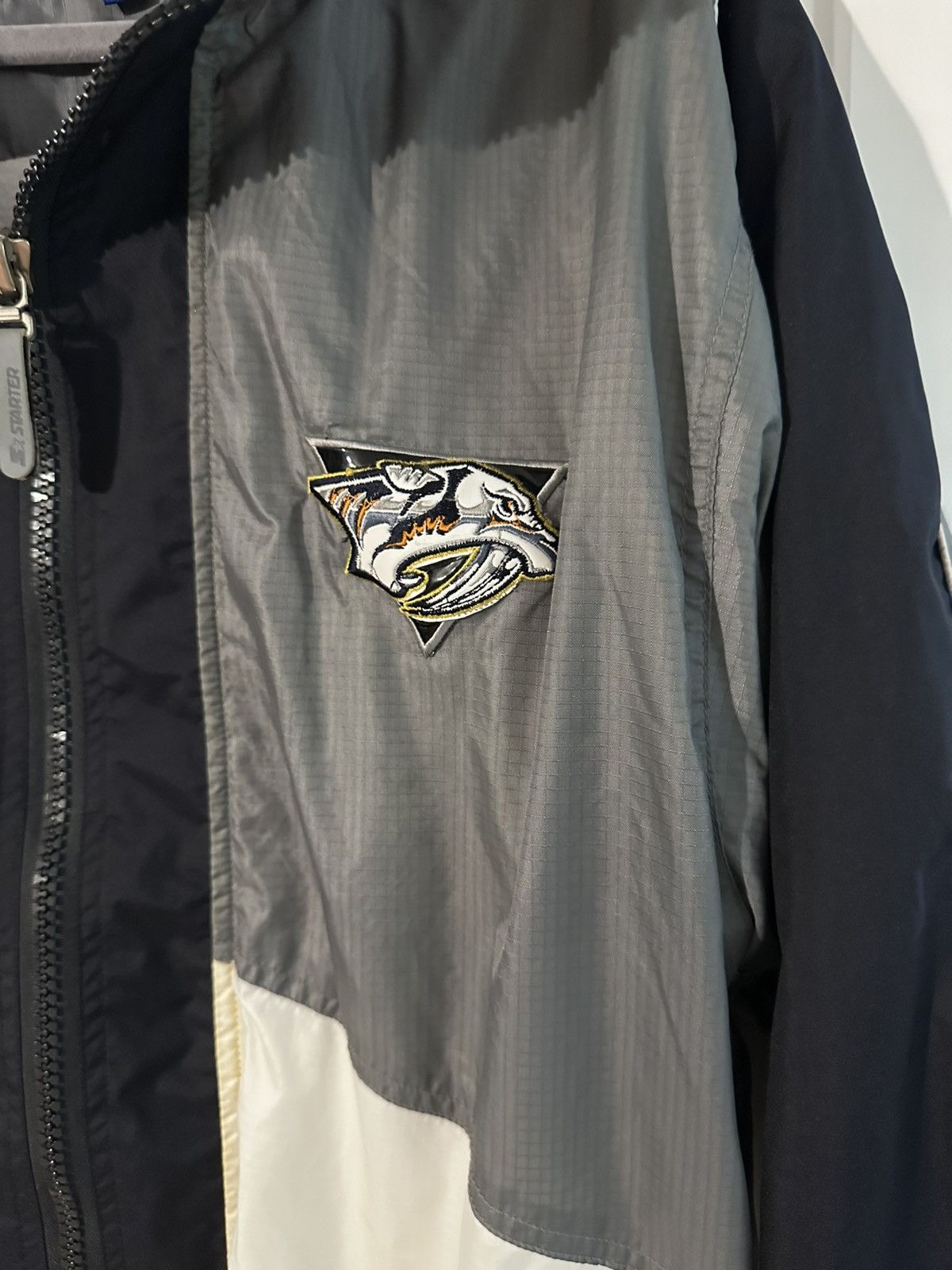Starter Jacket NHL Nashvilie Size US S / EU 44-46 / 1 - 3 Thumbnail