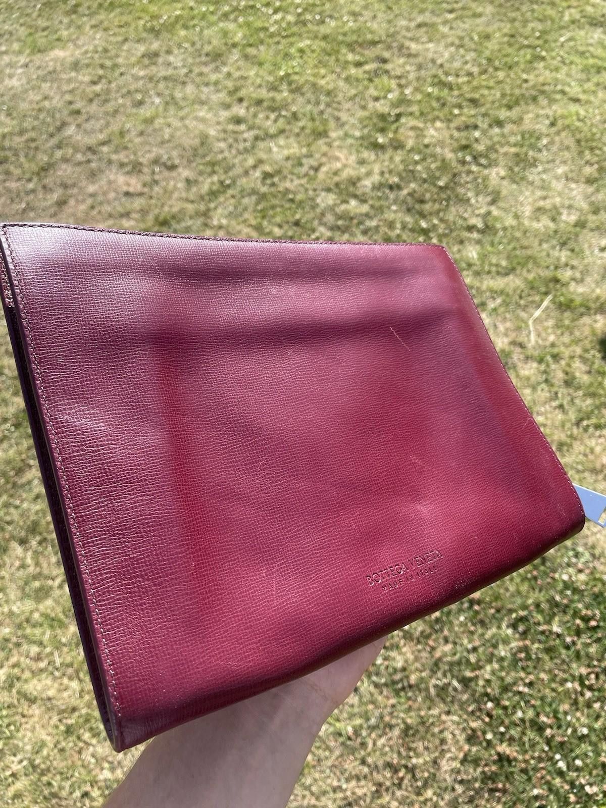 Bottega Veneta Vintage Bottega Veneta Burgundy Leather Clutch Bag Size ONE SIZE - 2 Thumbnail