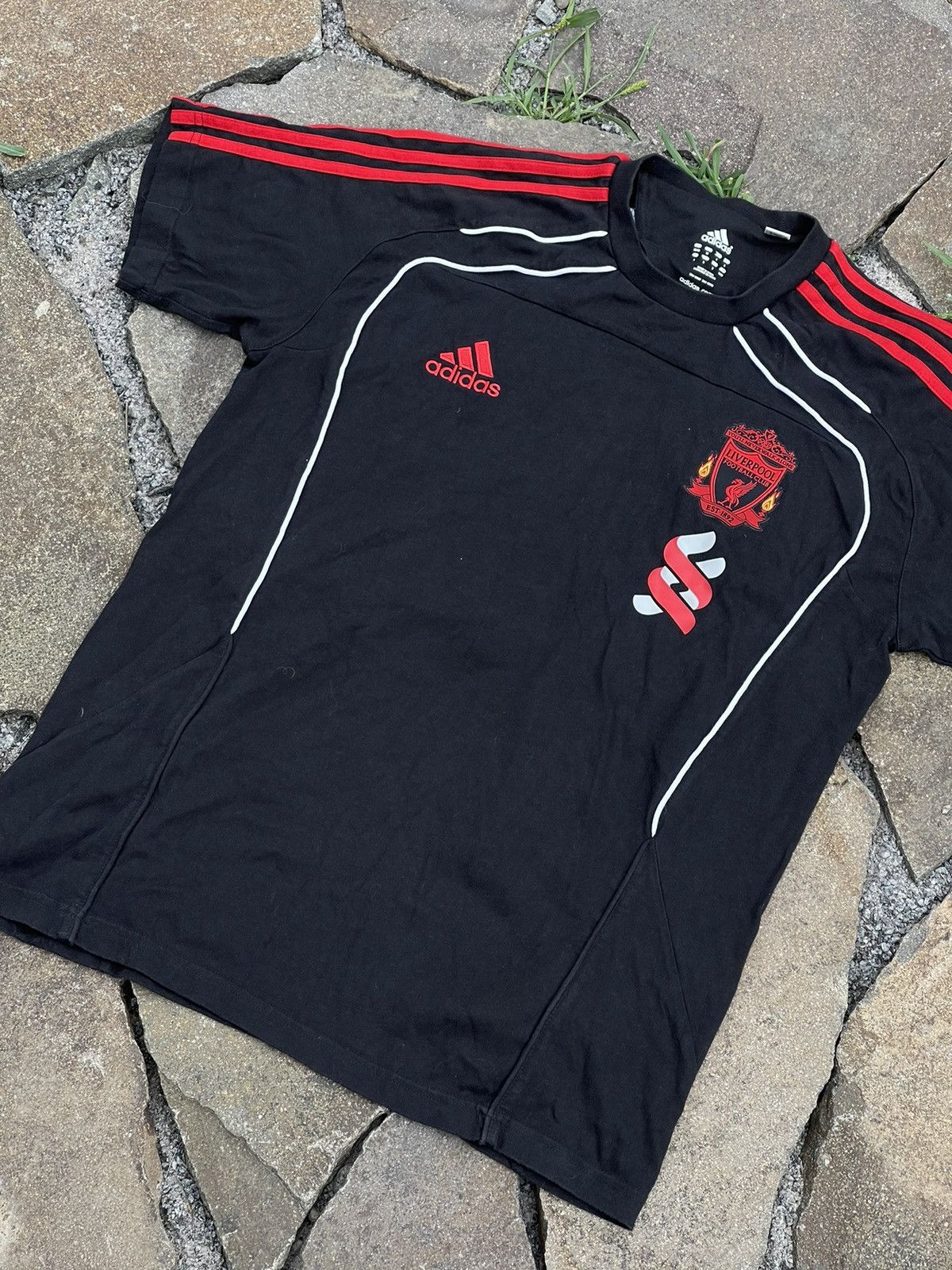 Adidas Y2K Adidas Liverpool black jersey tee vintage Size US M / EU 48-50 / 2 - 2 Thumbnail