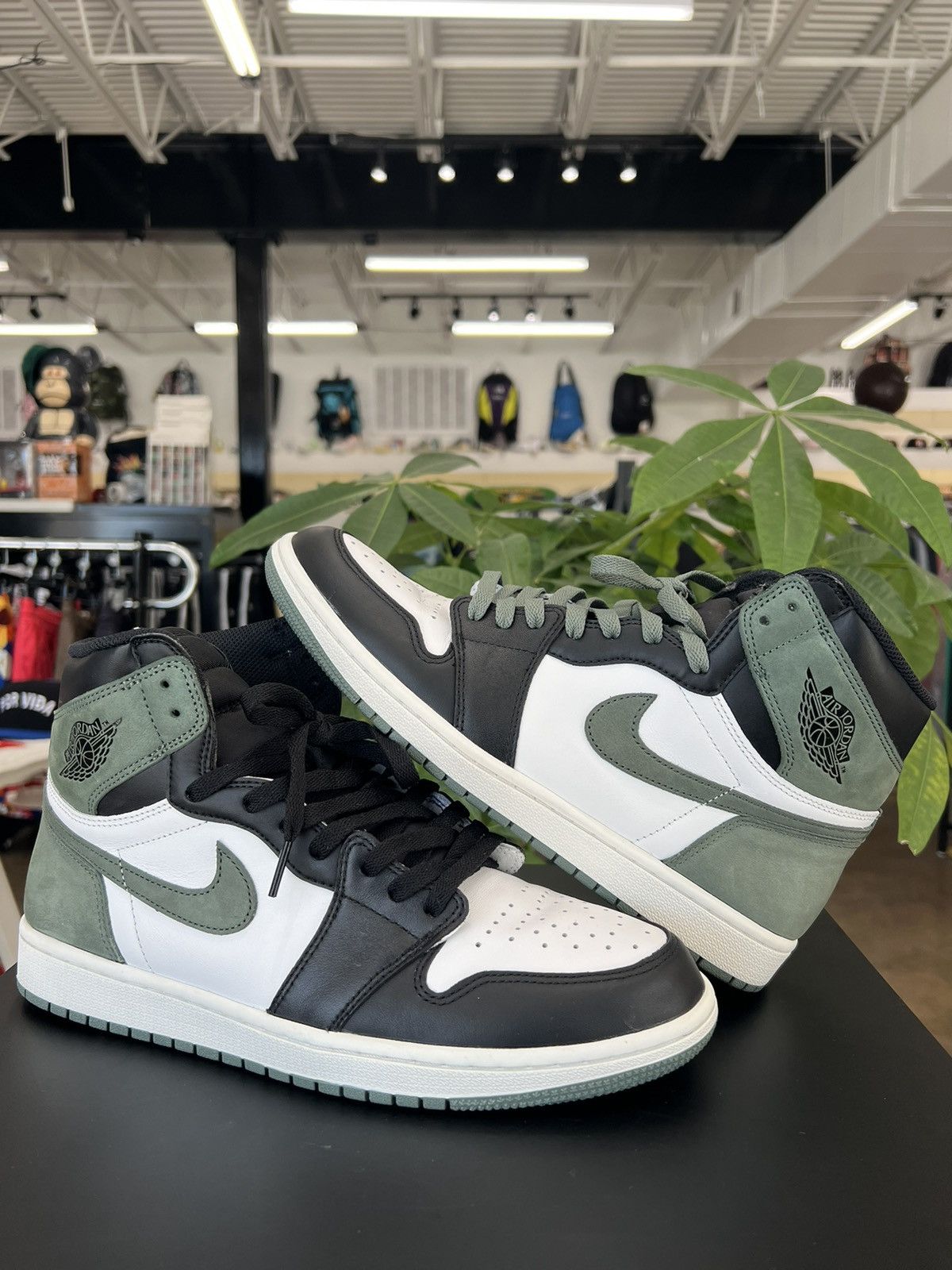image of Jordan Nike Jordan 1 Clay Green Sz. 10.5 Shoes, Men's