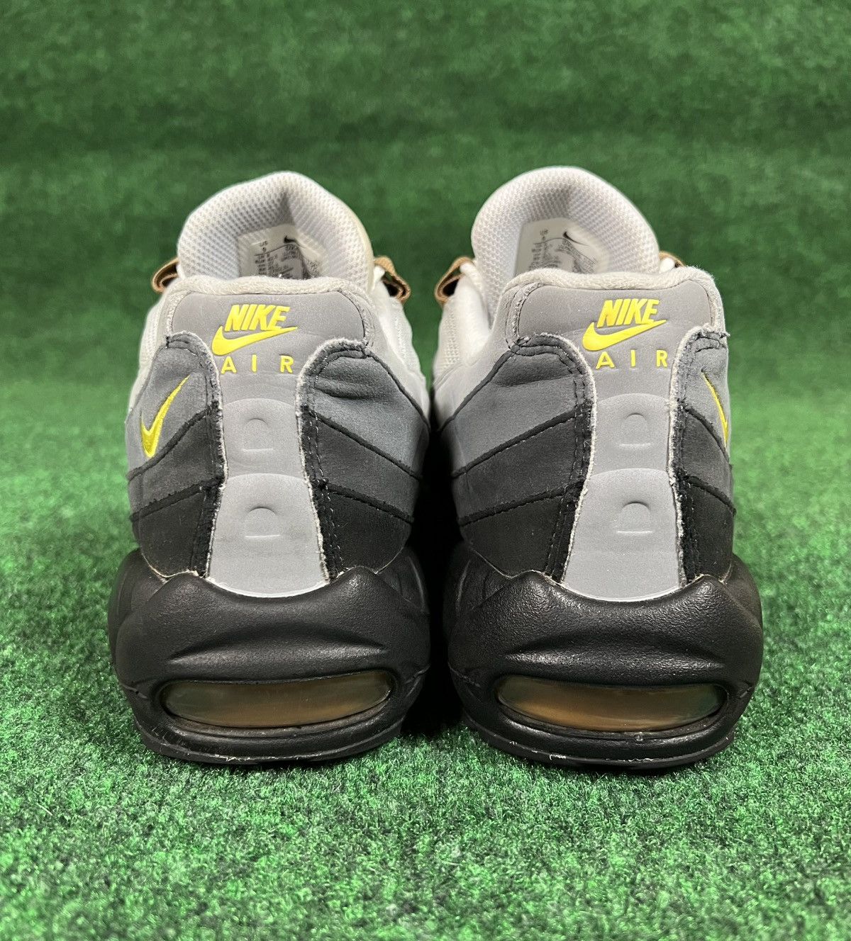 Nike Nike Air Max 95 Icons Yellow Strike Size 9 Size US 9 / EU 42 - 5 Thumbnail
