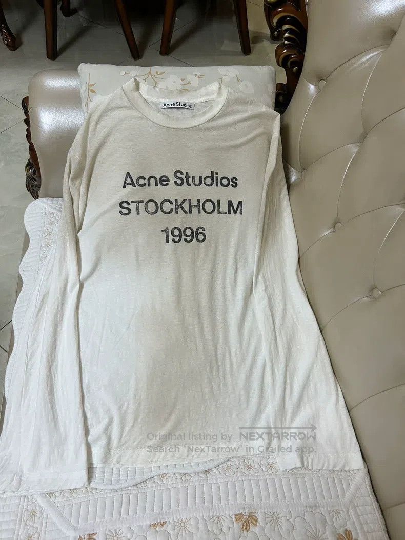 Acne Studios Acne Studios A white long-sleeved T-shirt with aged 1996 l Size US XS / EU 42 / 0 - 1 Thumbnail