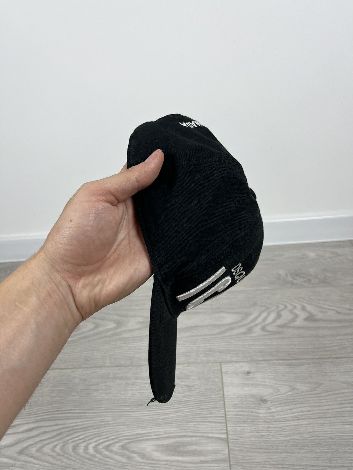 Dsquared2 Dsquared 2 ICON Black Logo Distressed Cap Hat Size ONE SIZE - 8 Thumbnail