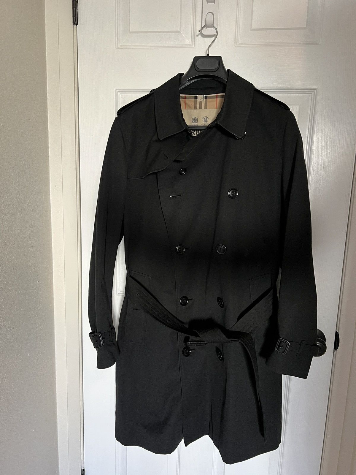 Burberry Kensington Trench Coat