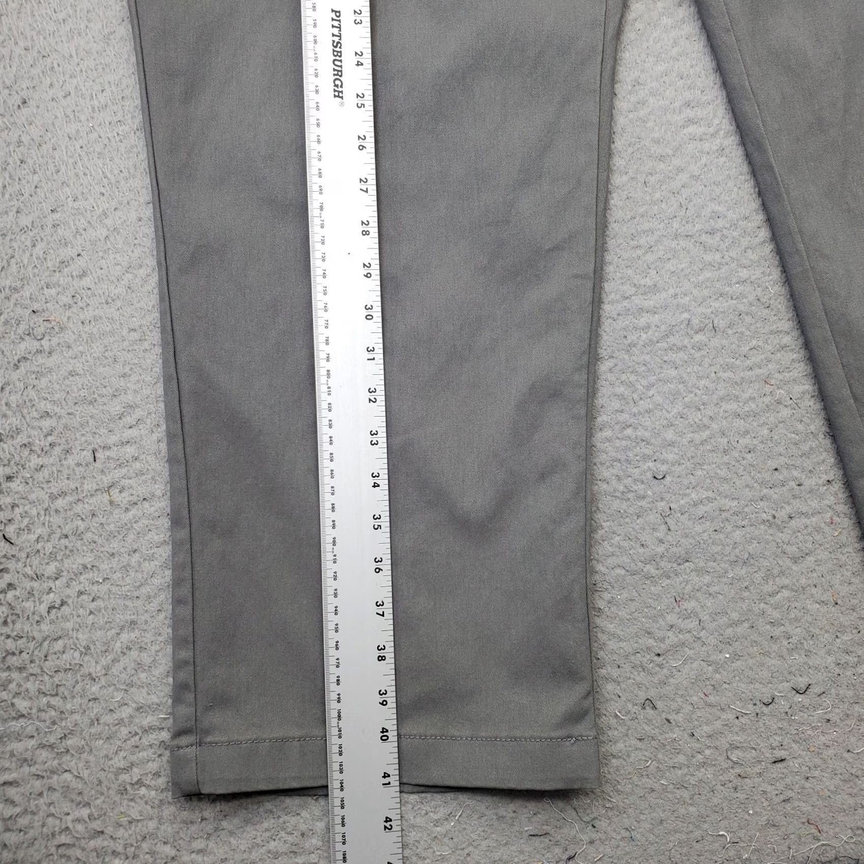 Izod IZOD Pants Mens 46x30 Gray Performance Stretch Non-Iron Flat Front Straight Leg Shirt Size US 30 / EU 46 - 3 Thumbnail