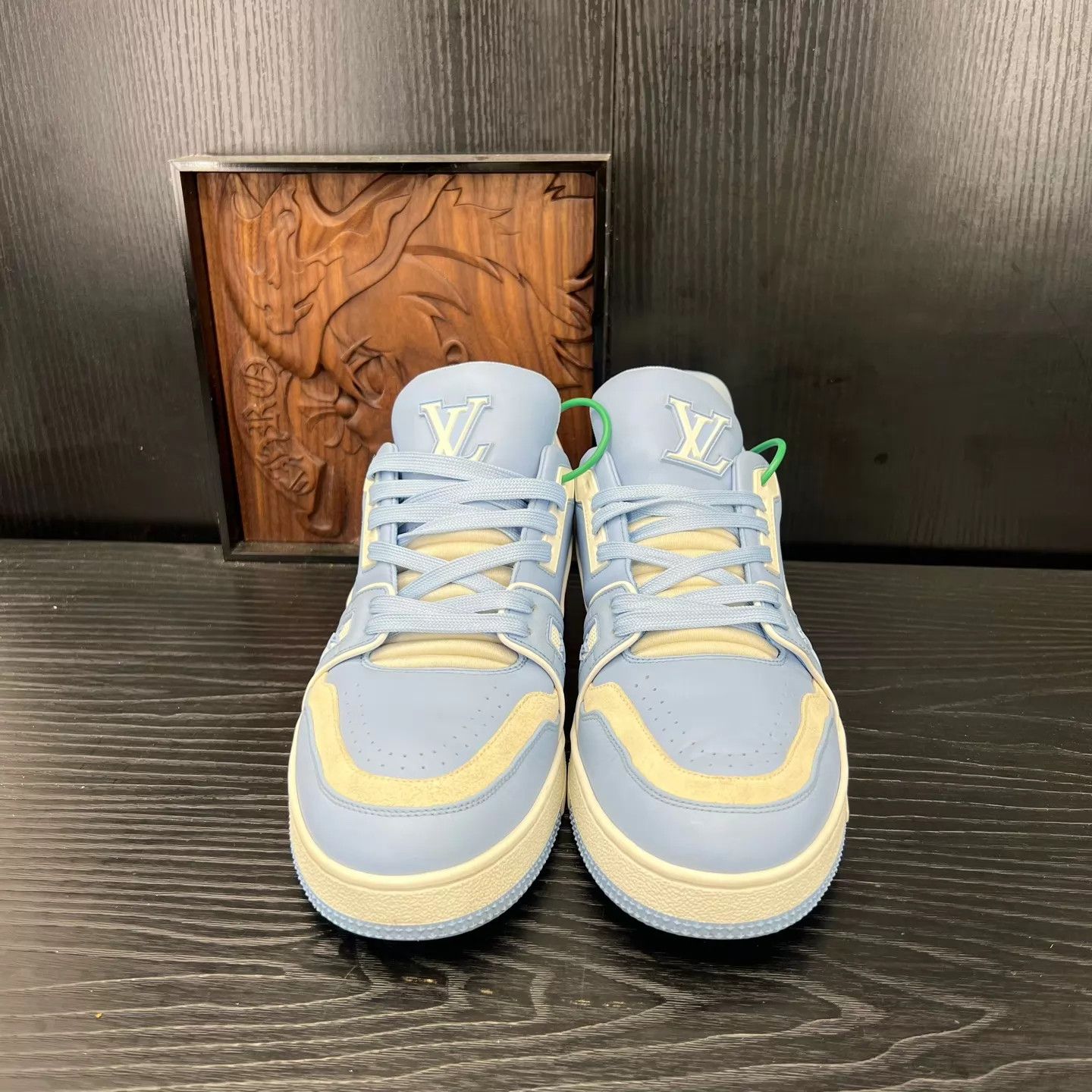 Louis Vuitton LV Trainer Sky Blue 7.5/41.5 Like New Original Box Size US 8.5 / EU 41-42 - 8 Thumbnail