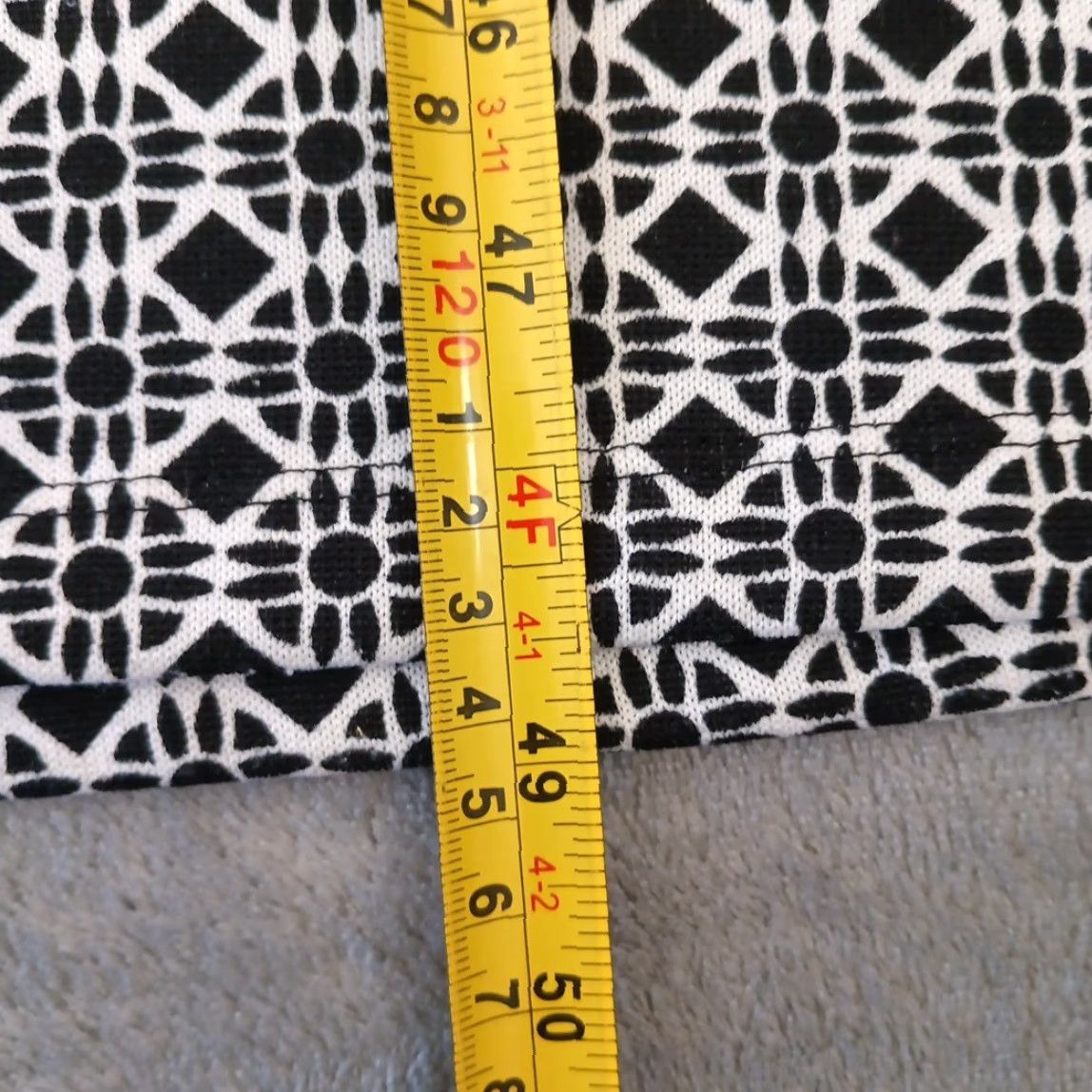 Talbots T by Talbots Dress Short Sleeve Black Geometric Maxi Petite Small PS Round Neck Pullover Knit Polyester Spandex Pockets Side Slit Stretch Vintage No Size 28" / US 6 / IT 42 - 7 Thumbnail