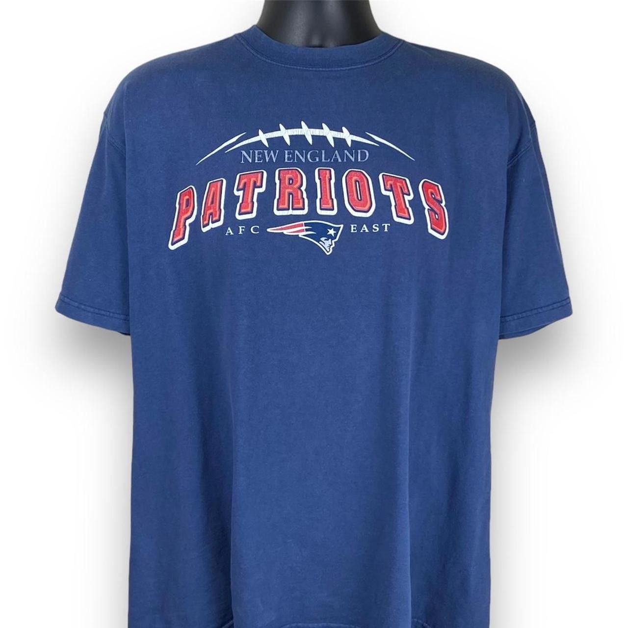 NFL × Vintage Vintage New England Patriots Football Sports Tee Tshirt Size US XL / EU 56 / 4 - 1 Thumbnail