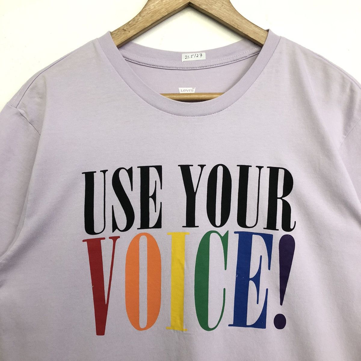 Levi's Levis “Use Your Voice” Agenda Wording Tshirt Size US L / EU 52-54 / 3 - 3 Thumbnail