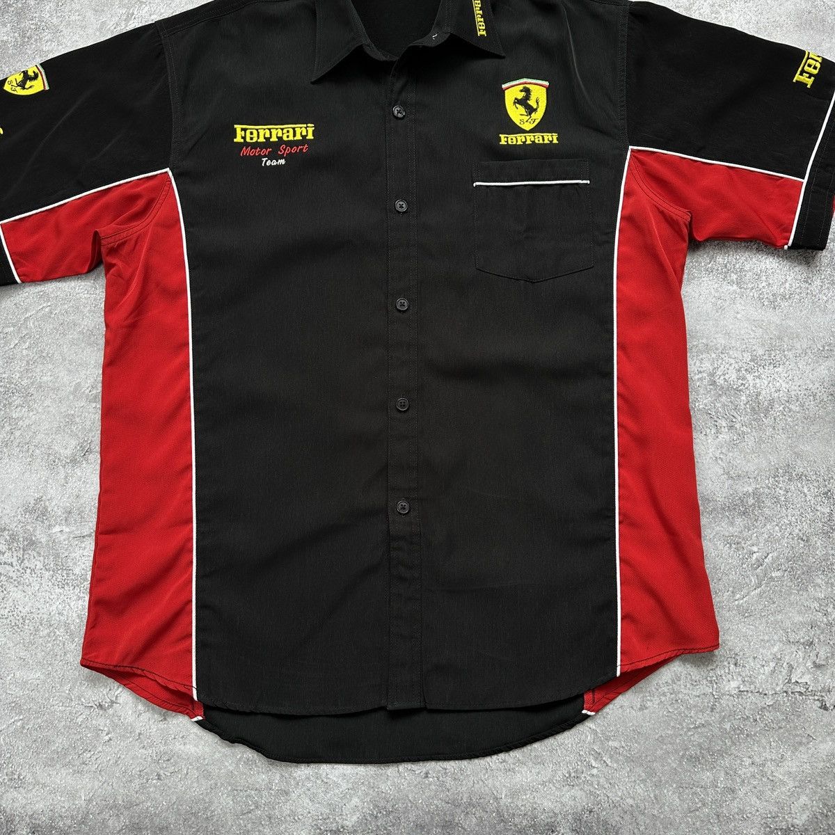 Ferrari Ferrari Motor Sport Team Formula 1 Button Up Shirt Size US XL / EU 56 / 4 - 3 Thumbnail