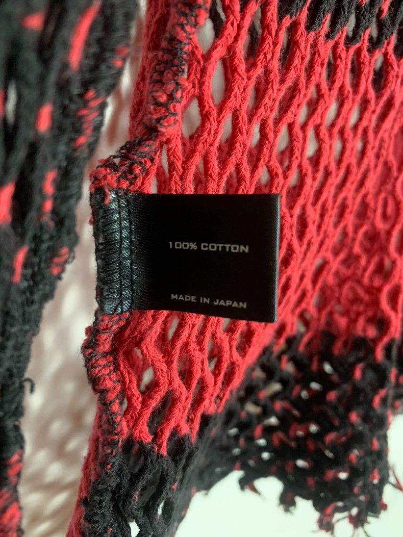 Number (N)ine Number (N)ine 06 SS fishing net black red long sleeves Size US L / EU 52-54 / 3 - 5 Thumbnail