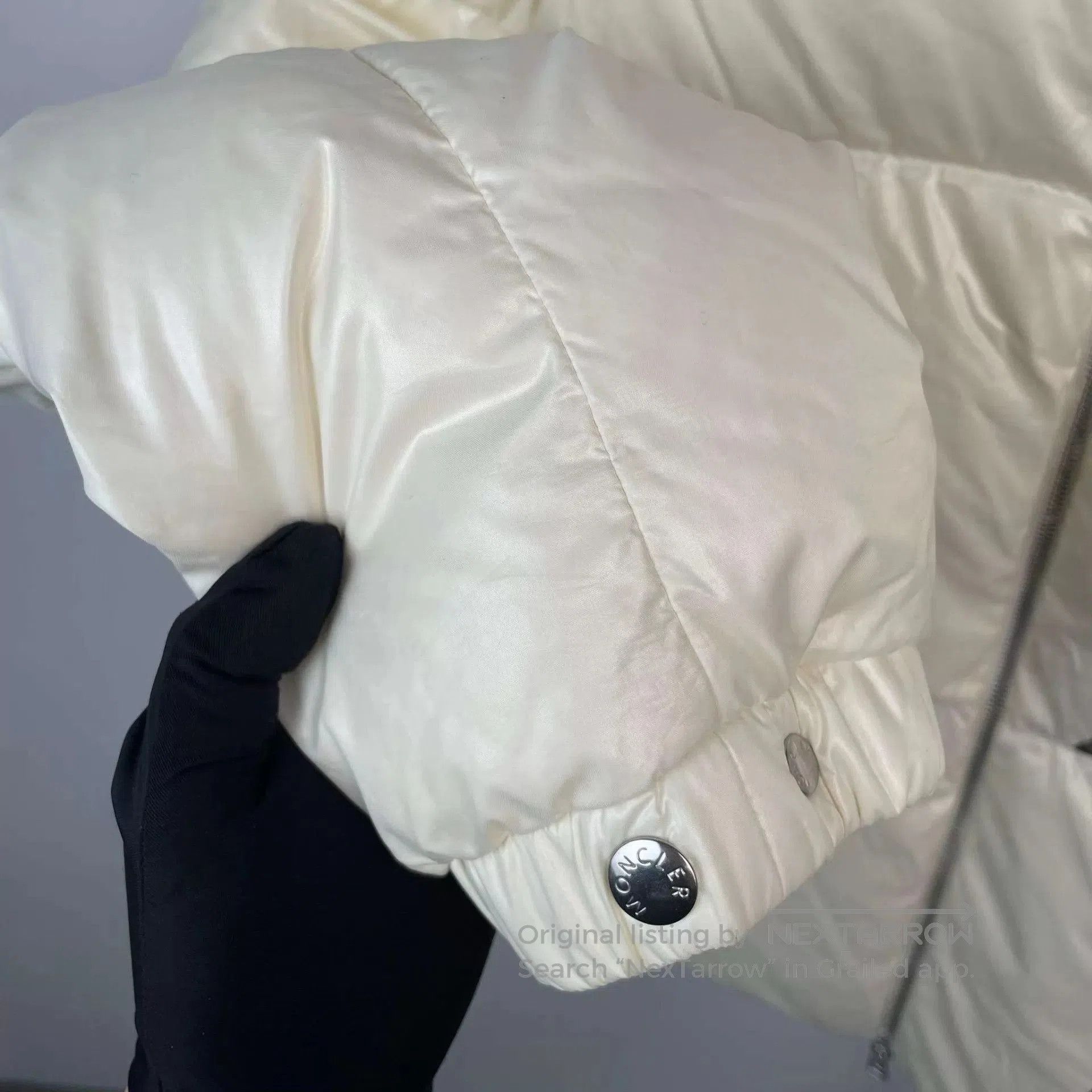 Moncler White Puffer Jacket with Graphic Print . Size US L / EU 52-54 / 3 - 9 Thumbnail