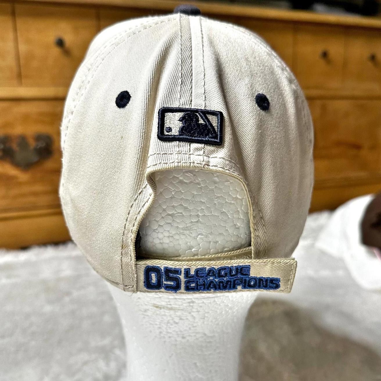 New Era × Vintage Vintage Chicago White Sox 2005 League Champs Adjustable Cap Size ONE SIZE - 4 Thumbnail