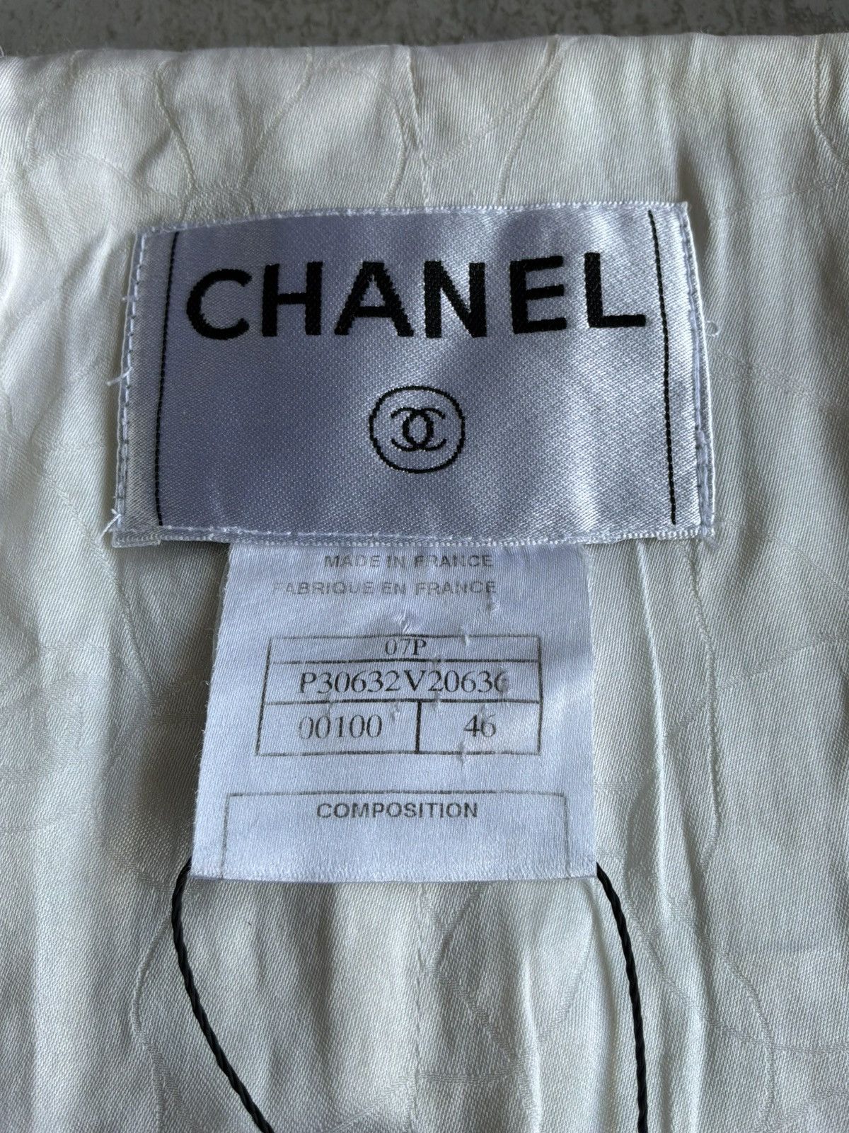 Chanel 2007 Chanel - White & Gold Tweed Blazer Size XL / US 12-14 / IT 48-50 - 10 Thumbnail