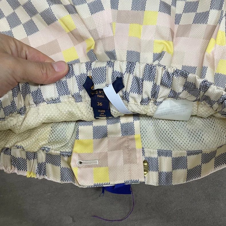 Louis Vuitton Louis Vuitton White checkerboard jogging pants Size US 36 / EU 52 - 7 Thumbnail