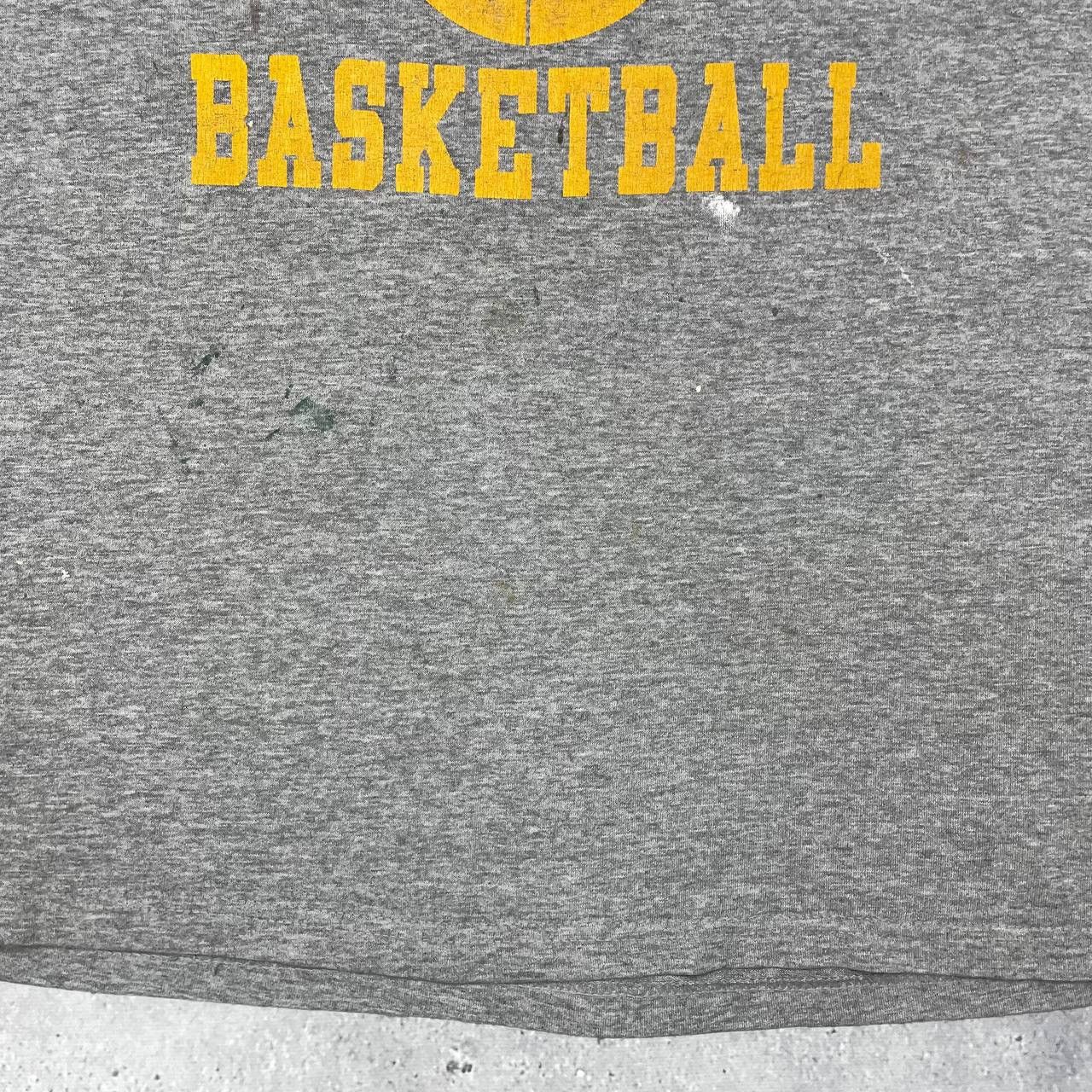 Vintage Vintage 90s Trojan Basketball Painter Thrashed T Shirt Size US L / EU 52-54 / 3 - 10 Thumbnail
