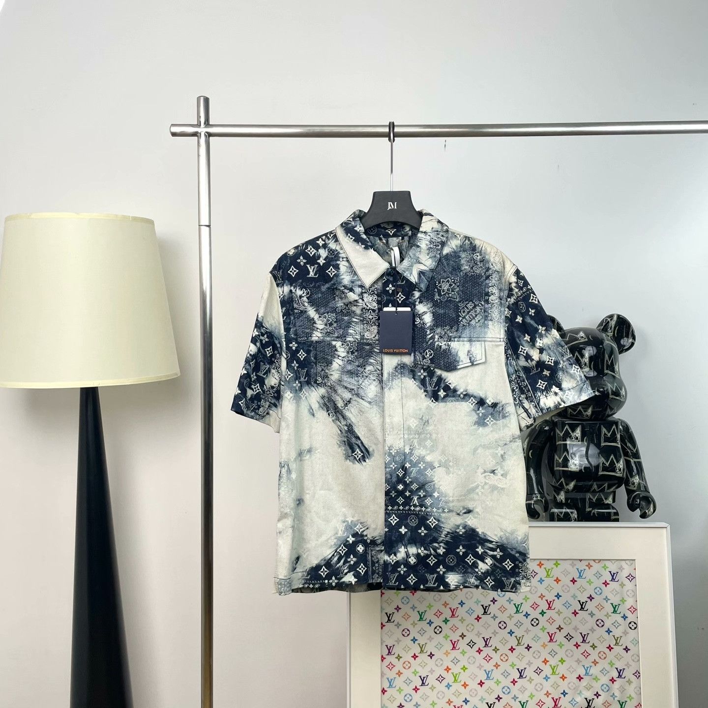 Louis Vuitton Louis Vuitton Retro Tie-Dye Multi Shirt l Men Size US L / EU 52-54 / 3 - 1 Thumbnail