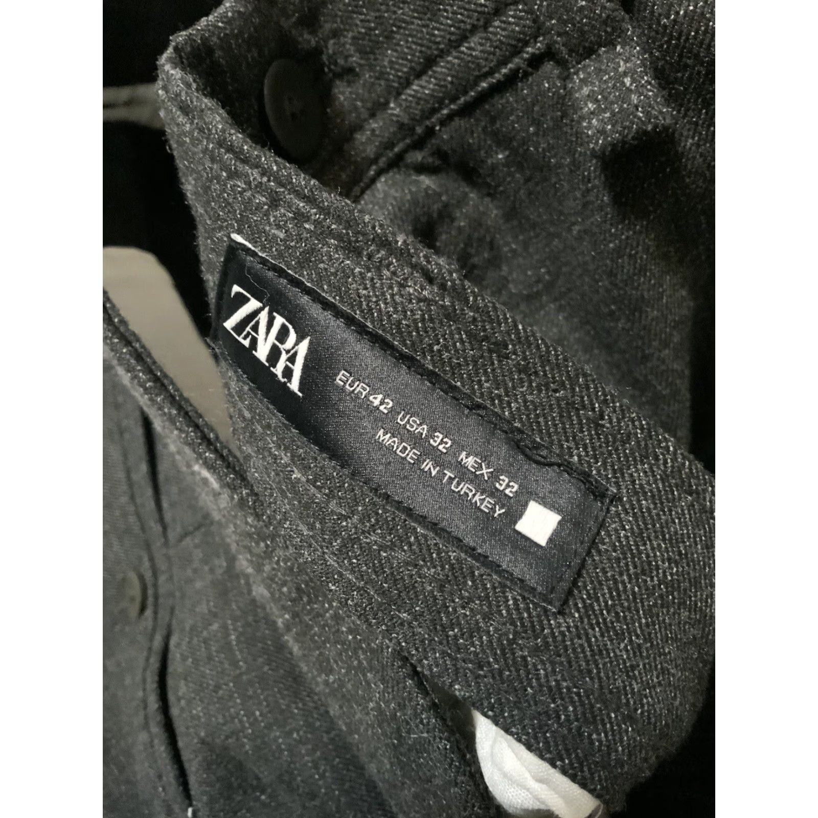 Zara Zara Men Pants Flat Front Charcoal Grey Stretch Polyester Blend 32 Regular Inseam 29 Pants Mens Size 32 Gray Size US 32 / EU 48 - 4 Thumbnail