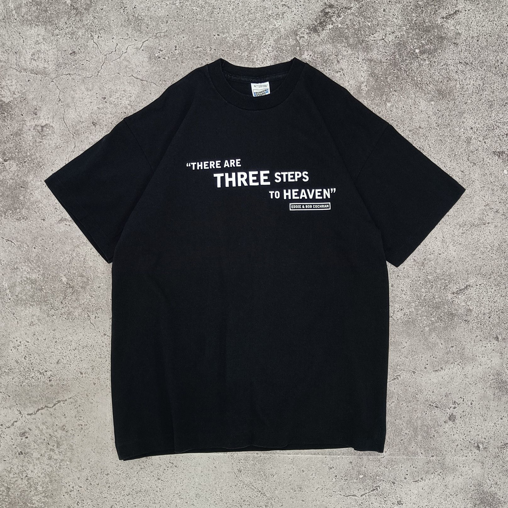 Vintage VINTAGE GUINNESS THREE STEPS BIG LOGO TEE SINGLE STICH 90s Size US XL / EU 56 / 4 - 1 Thumbnail