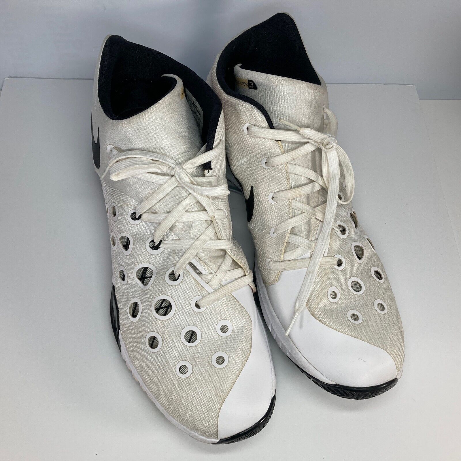Nike Nike Zoom Hyperquickness 3 Size 18 Mens Basketball Shoes Wht Size US 15 / EU 48 - 3 Thumbnail