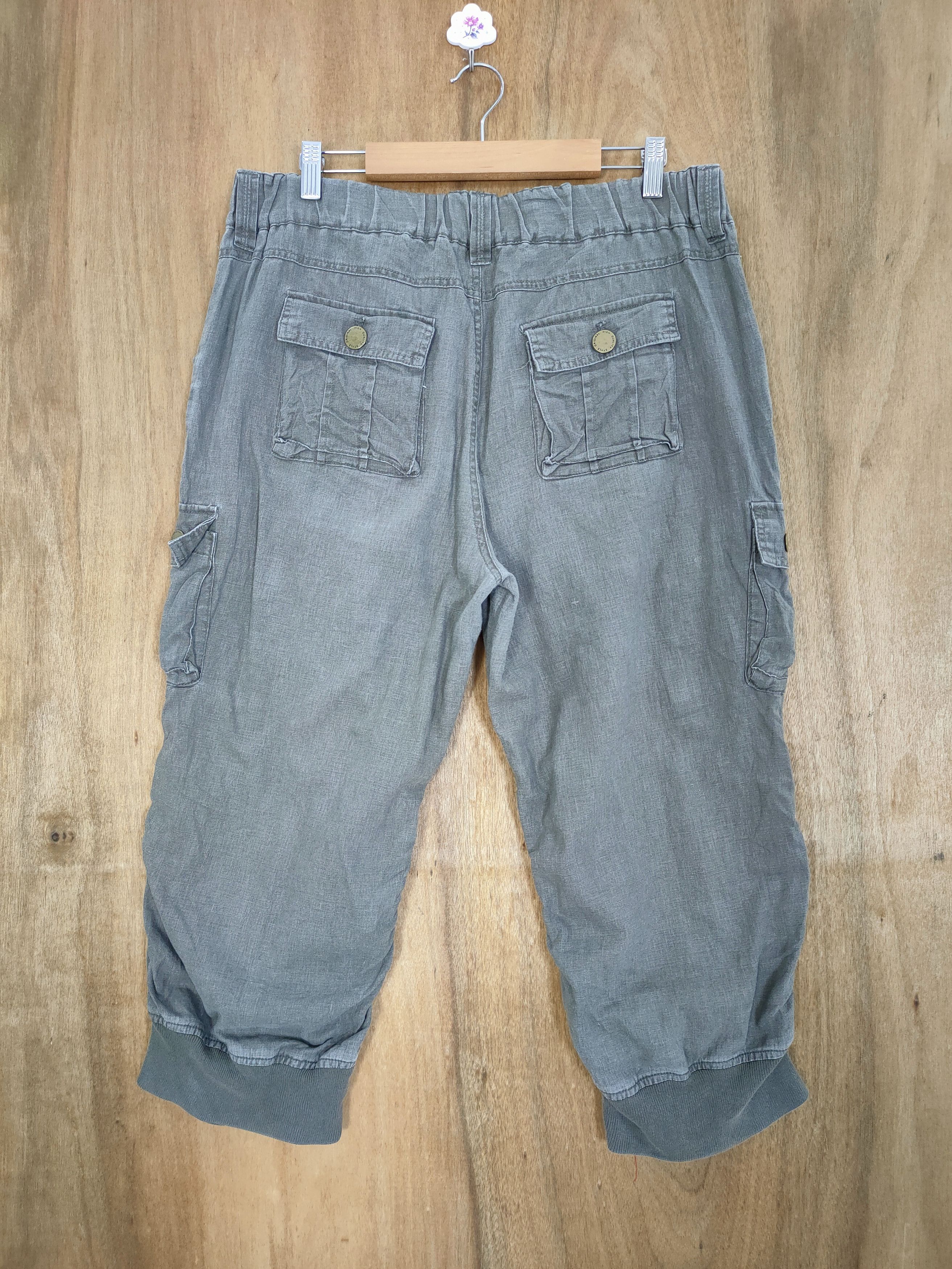 Japanese Brand DAILY SHORT MULTIPOCKET CARGO PANTS Size US 34 / EU 50 - 6 Thumbnail
