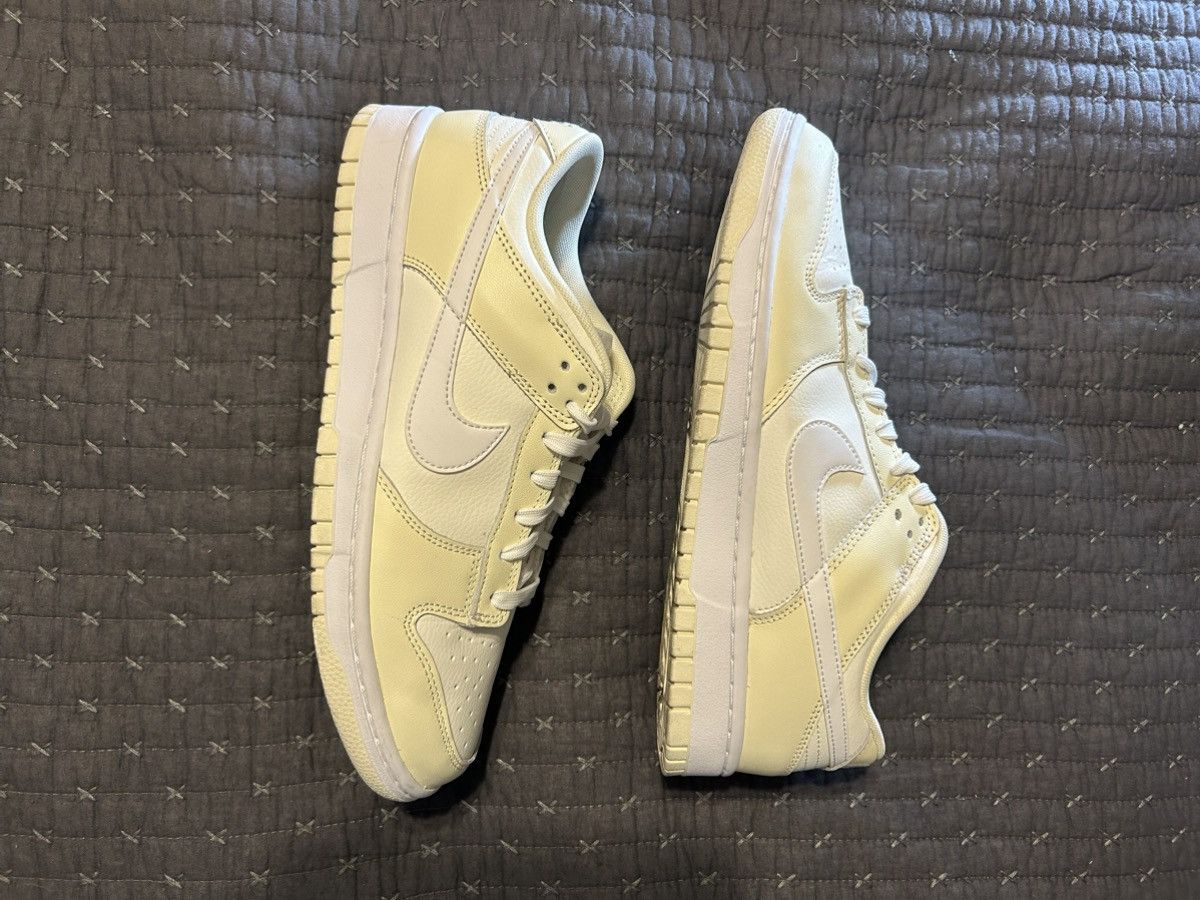 Nike Nike dunk coconut milk Size US 9 / EU 42 - 3 Thumbnail