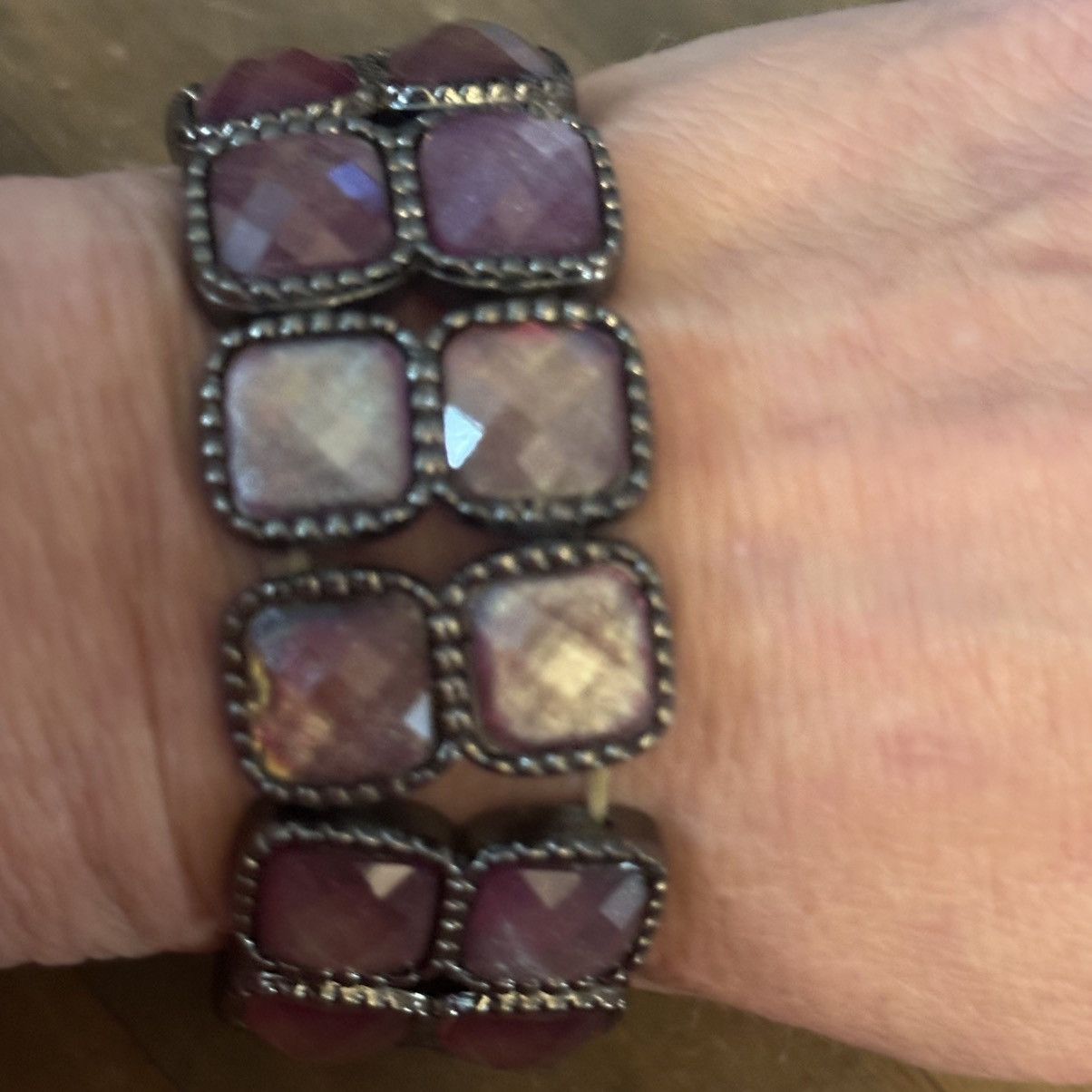 Other Shimmery purple stone stretch bracelet Size ONE SIZE - 2 Thumbnail