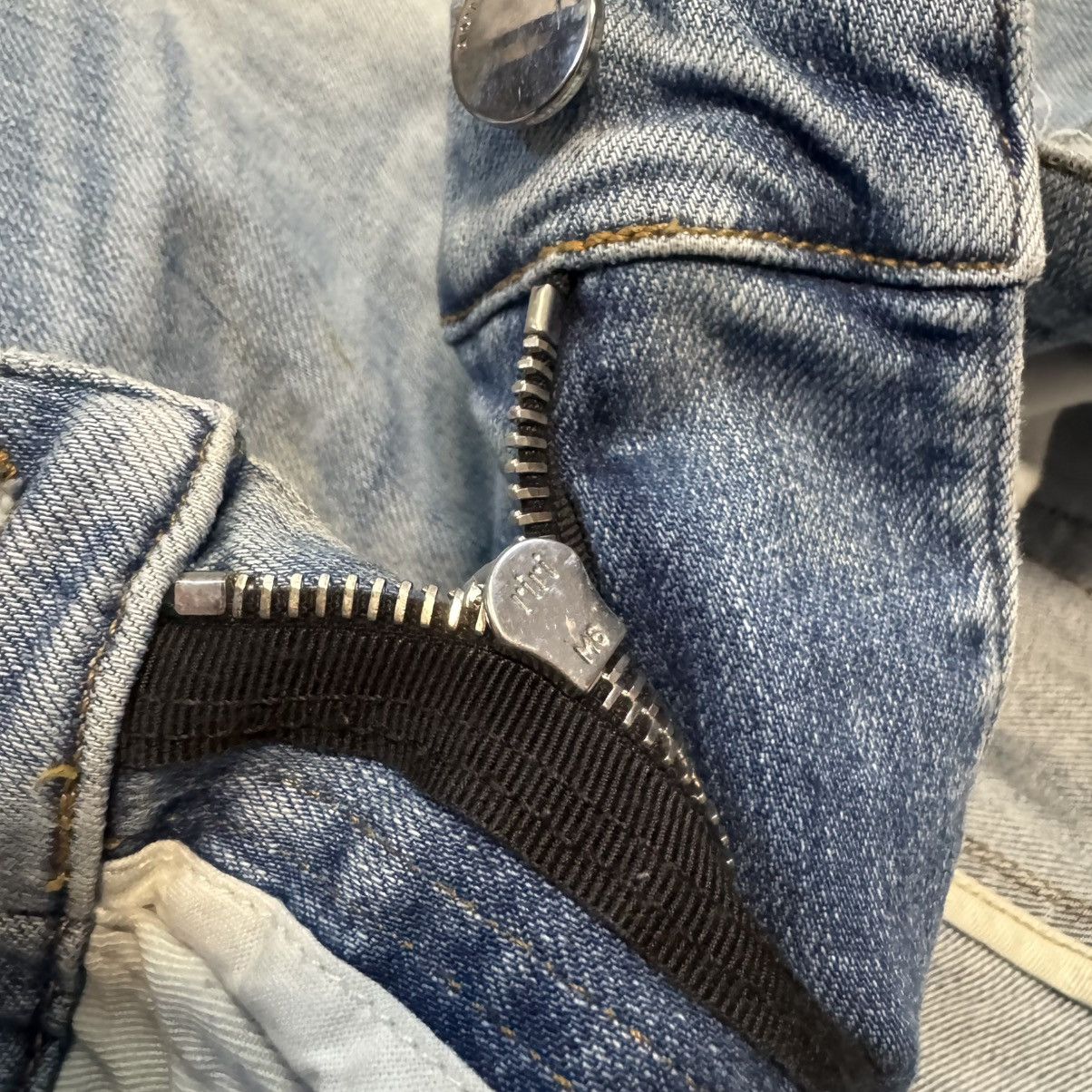 Amiri Amiri Distressed Skinny Denim Jeans - Light Blue Size US 36 / EU 52 - 6 Thumbnail