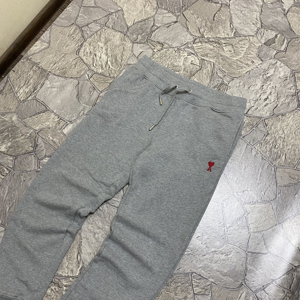 AMI Ami Paris Classic Grey Heart Logo Sweatpants Joggers Size US 36 / EU 52 - 2 Thumbnail