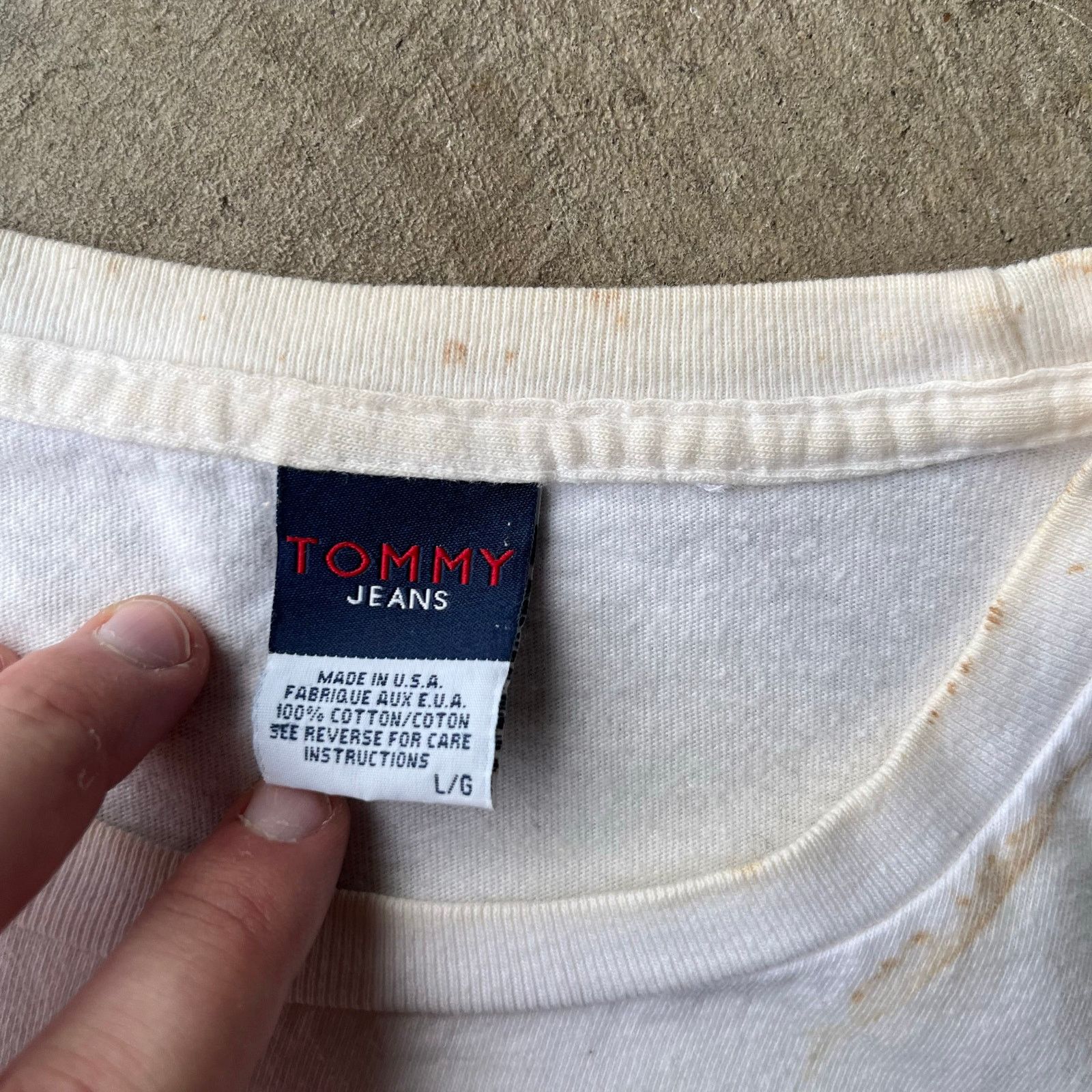 Vintage VINTAGE TOMMY HILFIGER JEANS SHIRT TEE WHITE LARGE 90S Size US L / EU 52-54 / 3 - 3 Thumbnail