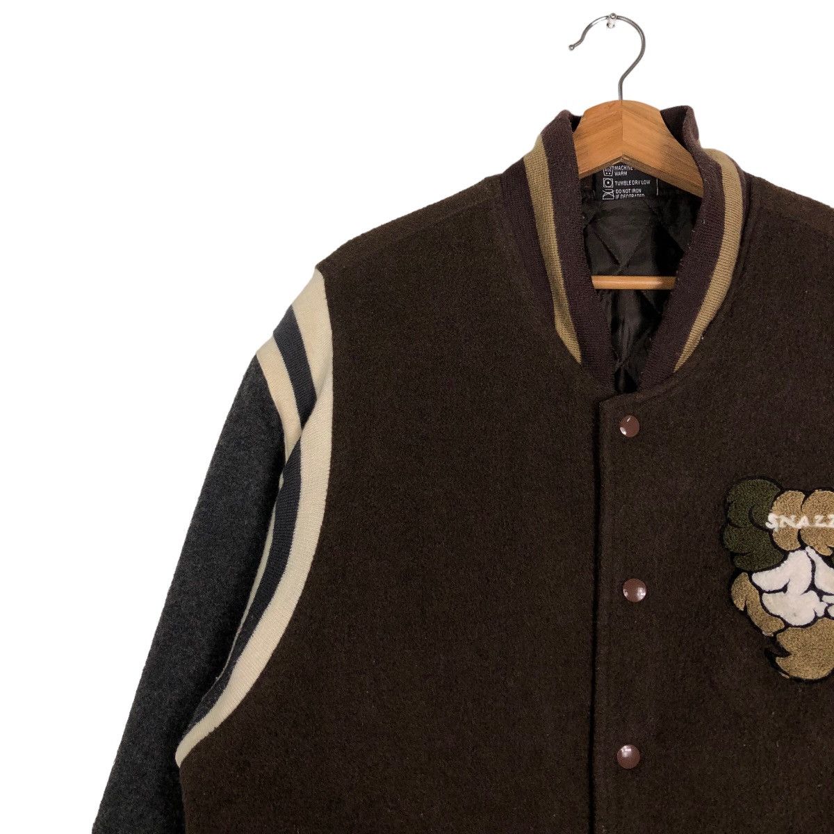 Japanese Brand 🔥 Vintage Varsity Bomber Jacket Snezzy Japan Big Logo Size US XL / EU 56 / 4 - 7 Thumbnail