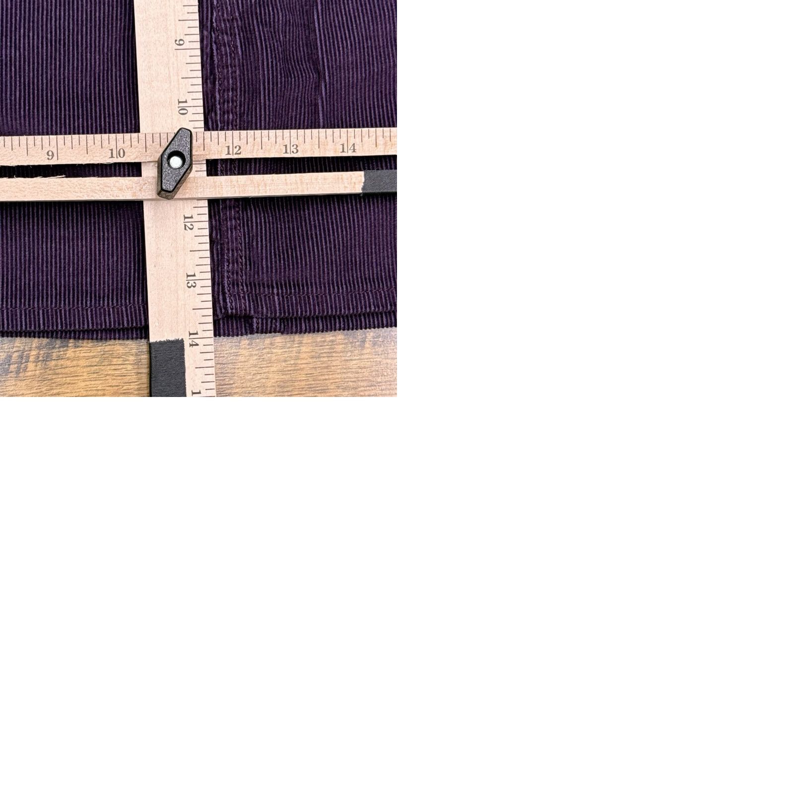 Levi's Levi's Skirt Womens 28 Corduroy Mid Mini Burgundy Logo Pockets Button Short Regular Rise Mid City Vintage No Size 28" / US 6 / IT 42 - 9 Thumbnail
