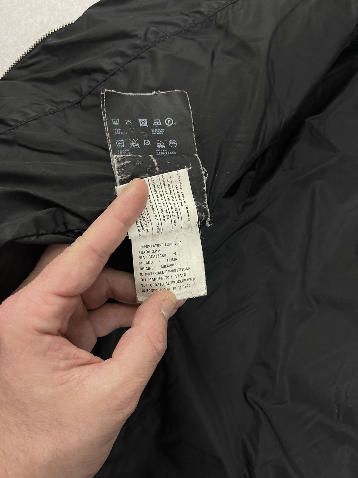 Prada Prada Black Nylon Down Puffer Jacket Women’s Size 44 Size M / US 6-8 / IT 42-44 - 18 Thumbnail