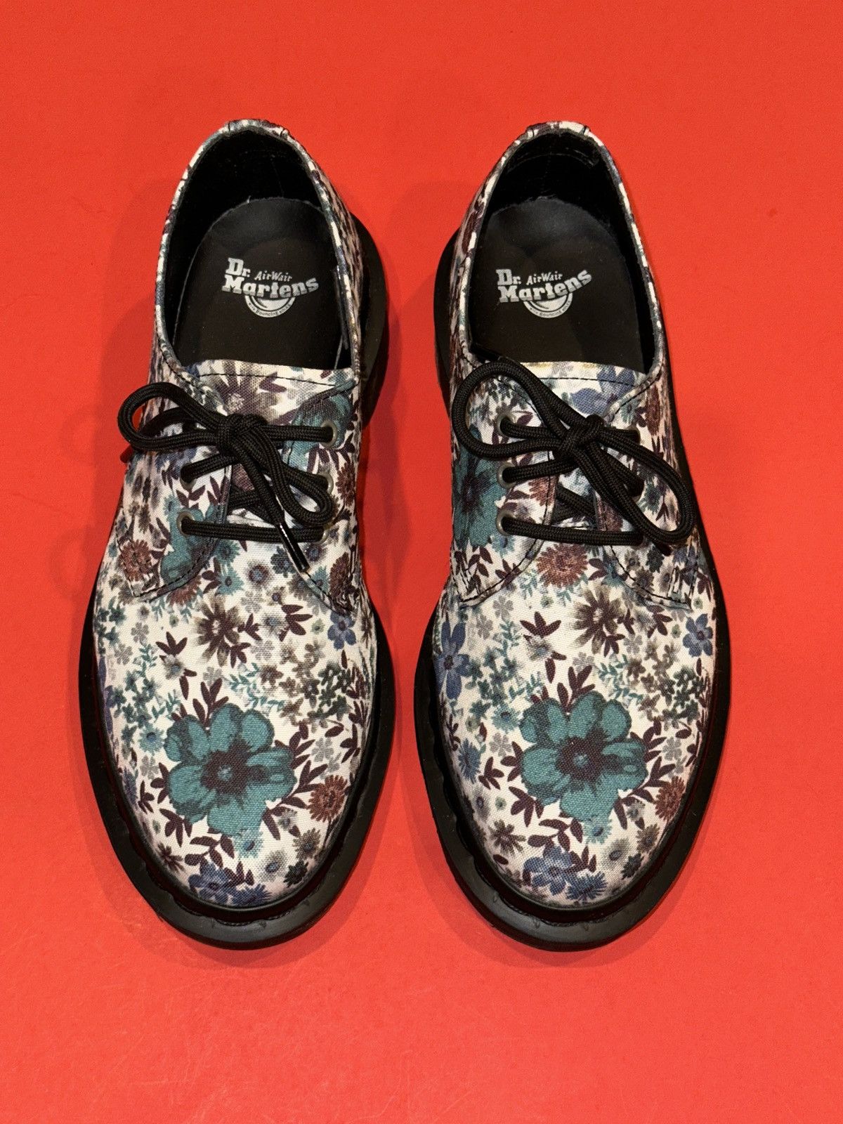 Dr. Martens Dr. Martens 3 Loch 1461 Lester Off White Wanderlust Derby Size US 7 / IT 37 - 1 Thumbnail