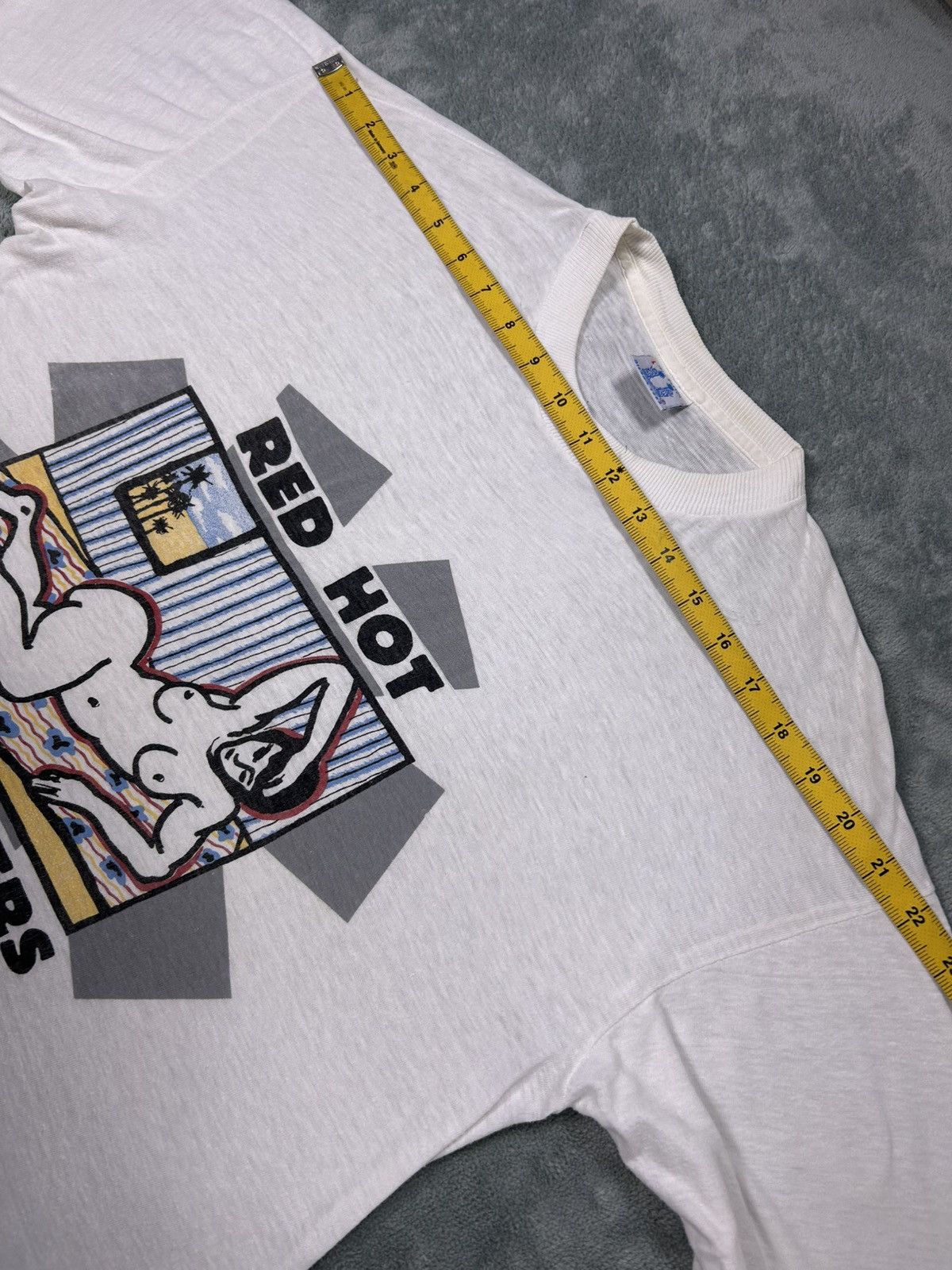 Band Tees Vintage Rare Band Red Hot Chili Peppers Size US L / EU 52-54 / 3 - 12 Thumbnail