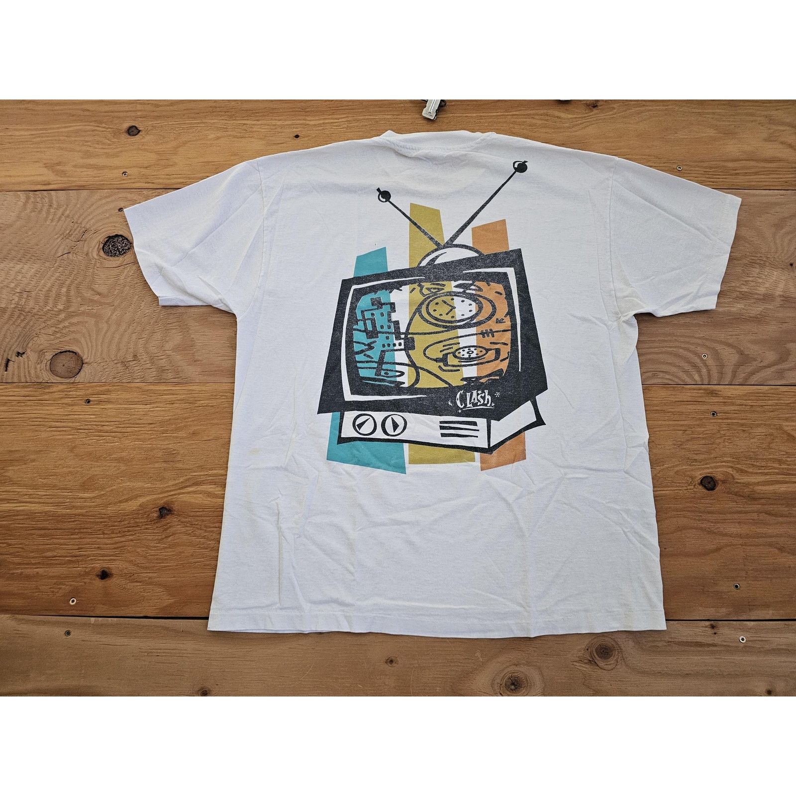 Hanes Clash Clear Malt Beverage White T-shirt Sz XL 1990s Size US XL / EU 56 / 4 - 1 Thumbnail