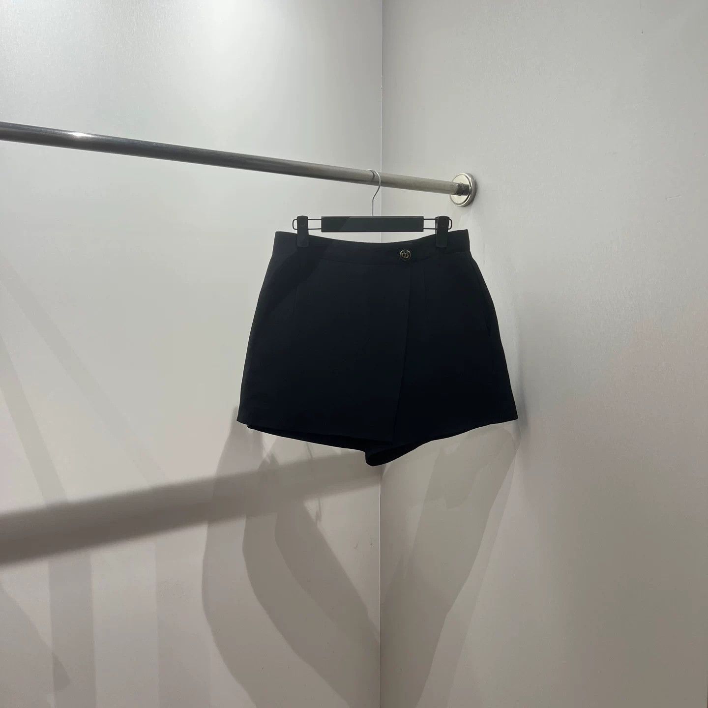 Dior Dior Black Skirt 36 Women Size 36" / US 14 / IT 50 - 1 Thumbnail
