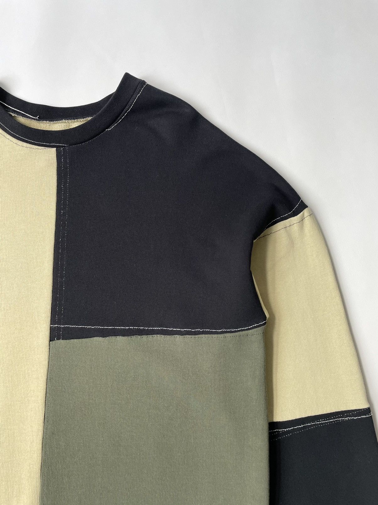 Maison Margiela A/W 17 ‘Reworked’ Oversized Sweatshirt Size US S / EU 44-46 / 1 - 11 Thumbnail