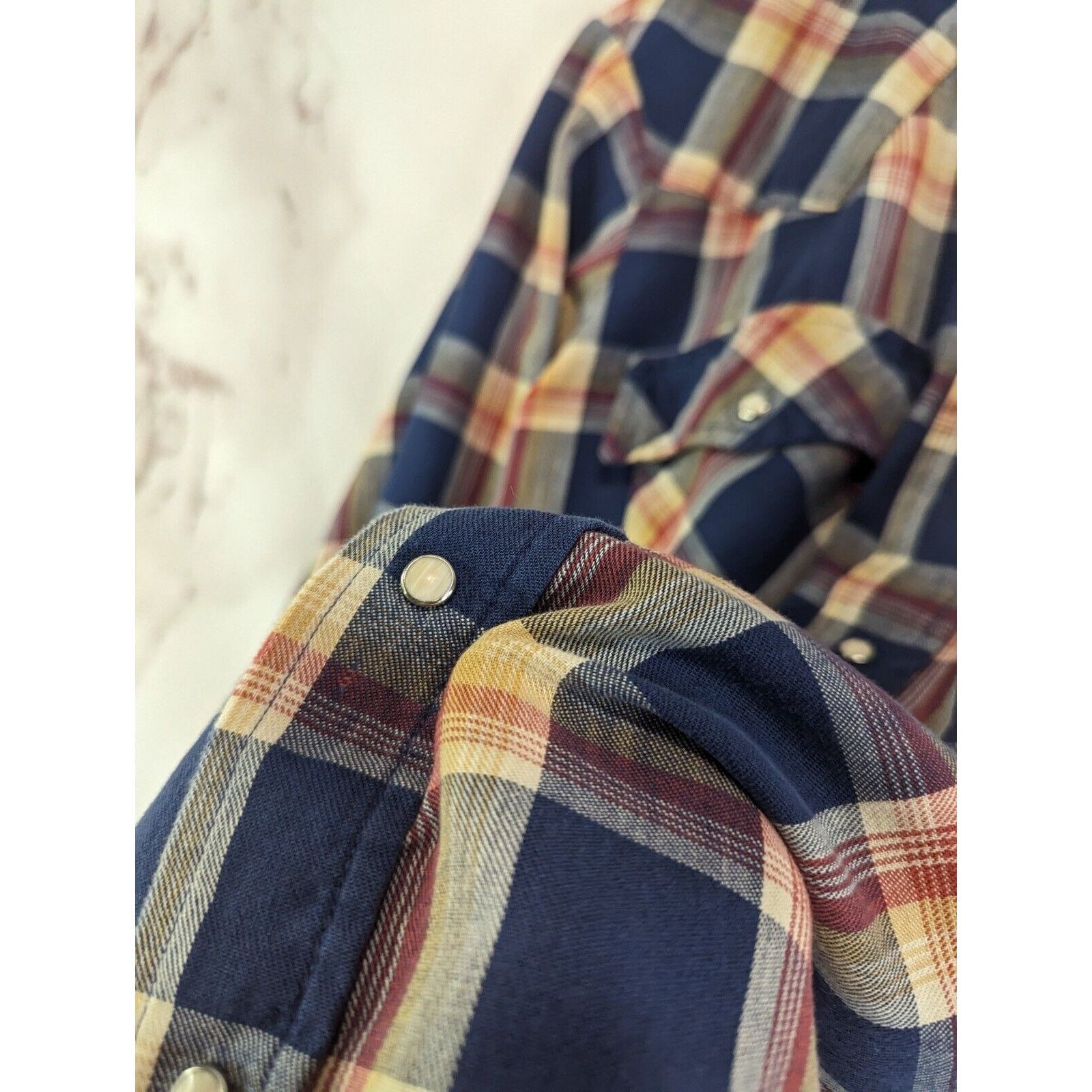 Levi's Vintage Levis Shirt Men Small Plaid Pearl Snap 80s Workwear Size US S / EU 44-46 / 1 - 9 Thumbnail