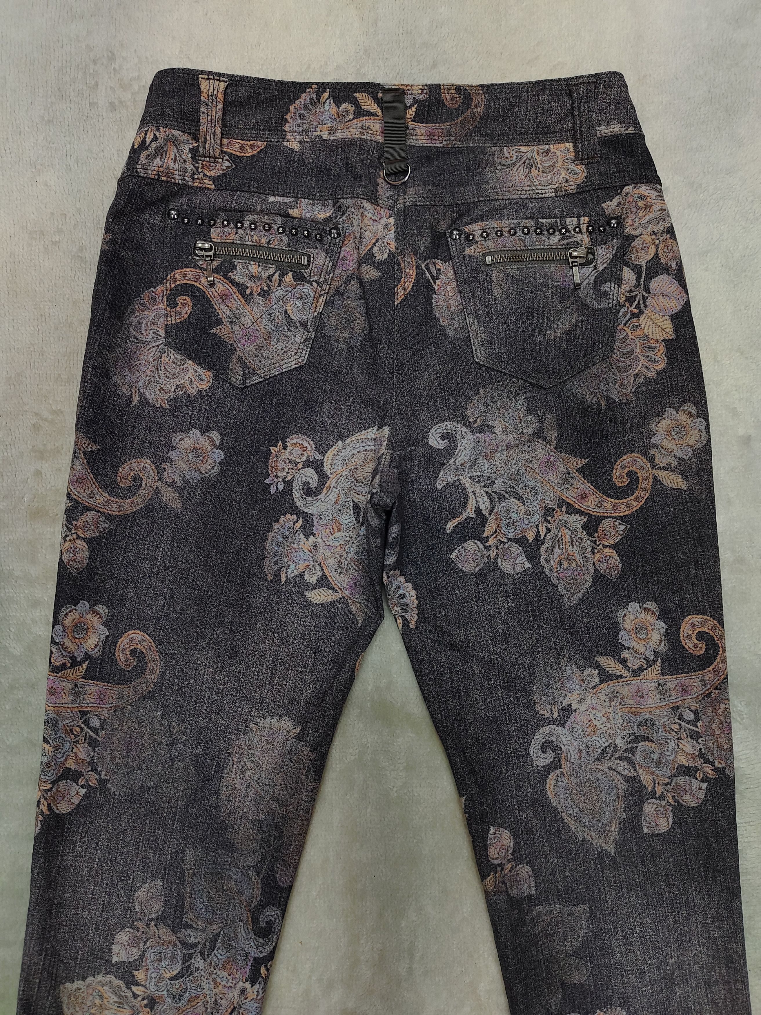 Japanese Brand DOPE🇯🇵La Moda Goji🇯🇵 Art Graphic Studded Pants Size 28" / US 6 / IT 42 - 4 Thumbnail